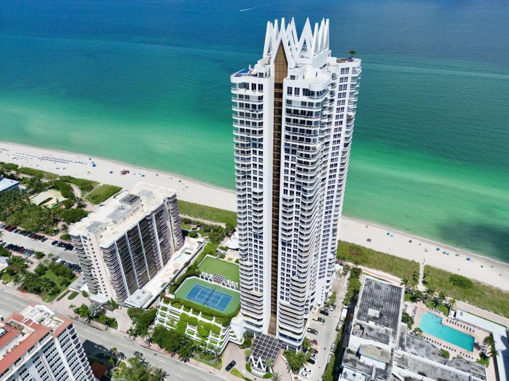 6365 Collins #2406, Miami Beach FL 33141