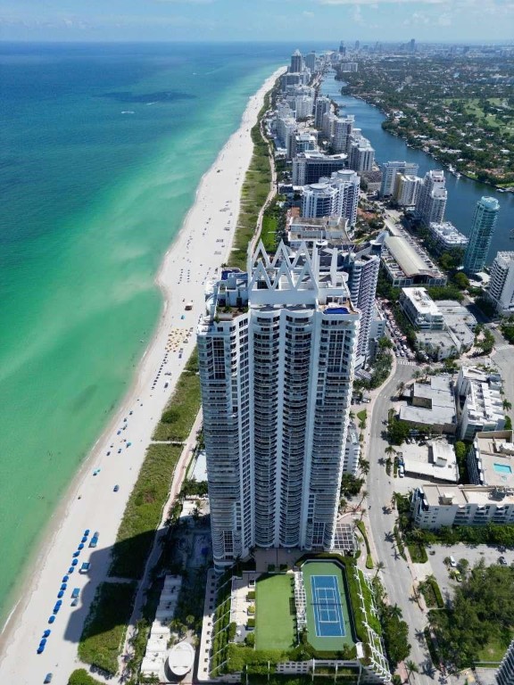 6365 Collins #2406, Miami Beach FL 33141