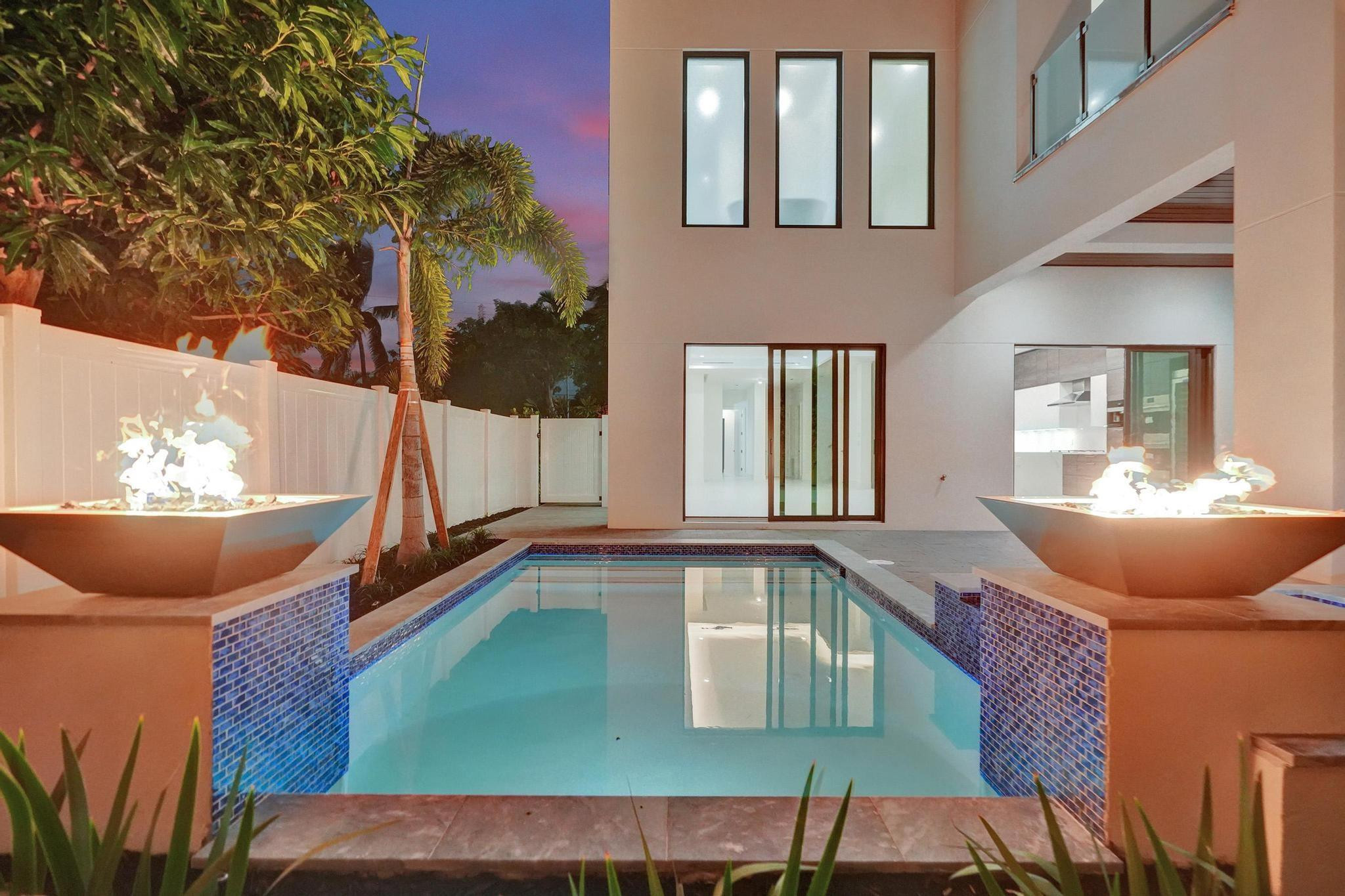 4524 Seagrape #2 South, Lauderdale By The Sea FL 33308