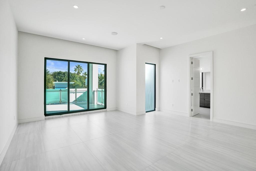 4524 Seagrape #2 South, Lauderdale By The Sea FL 33308