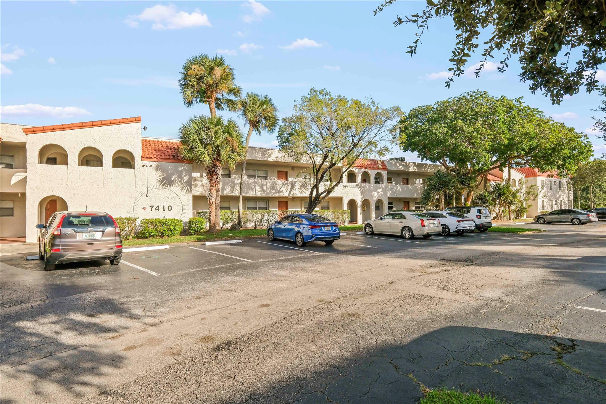 7410 Woodmont #109, Tamarac FL 33321
