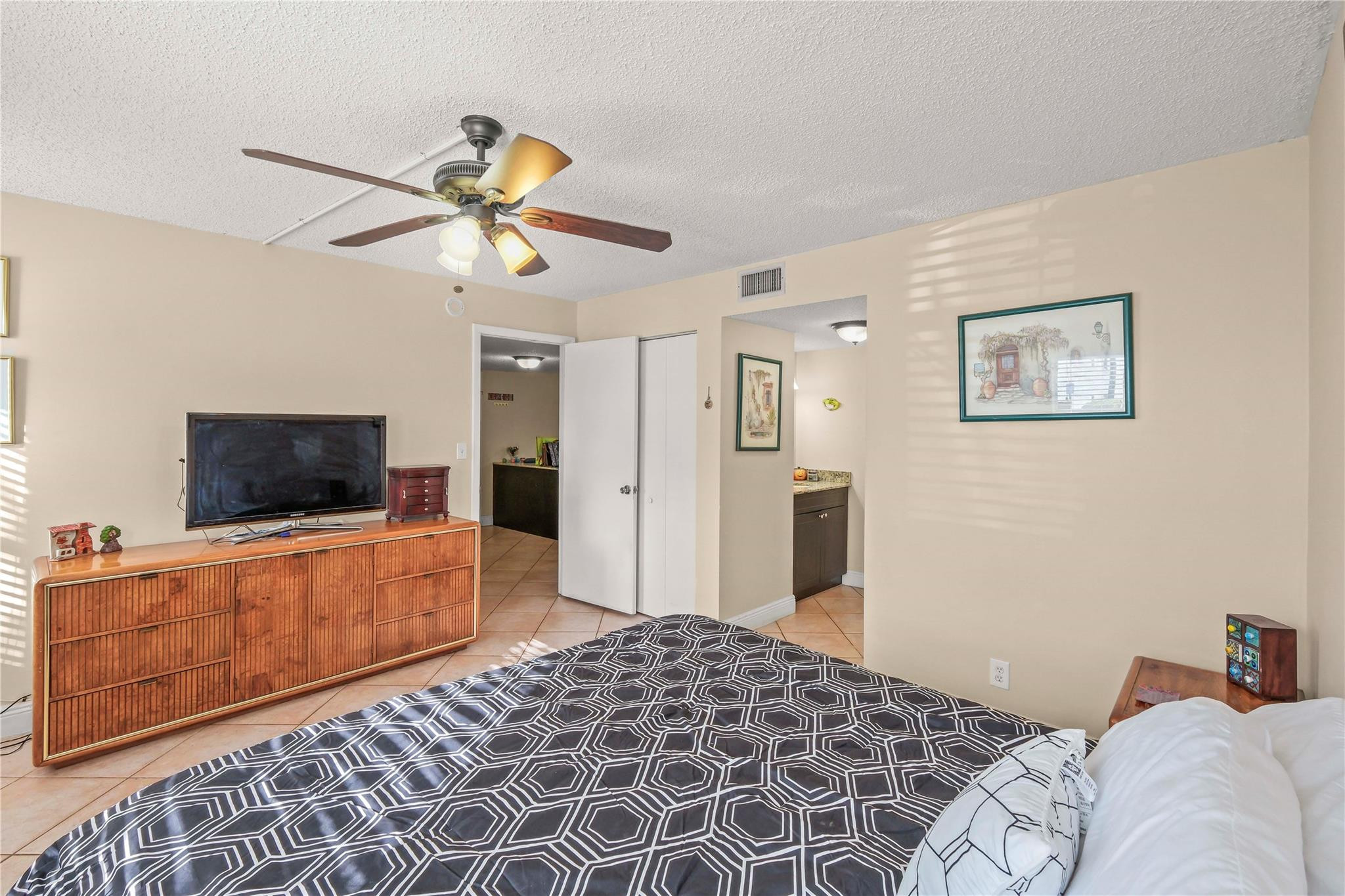 7410 Woodmont #109, Tamarac FL 33321