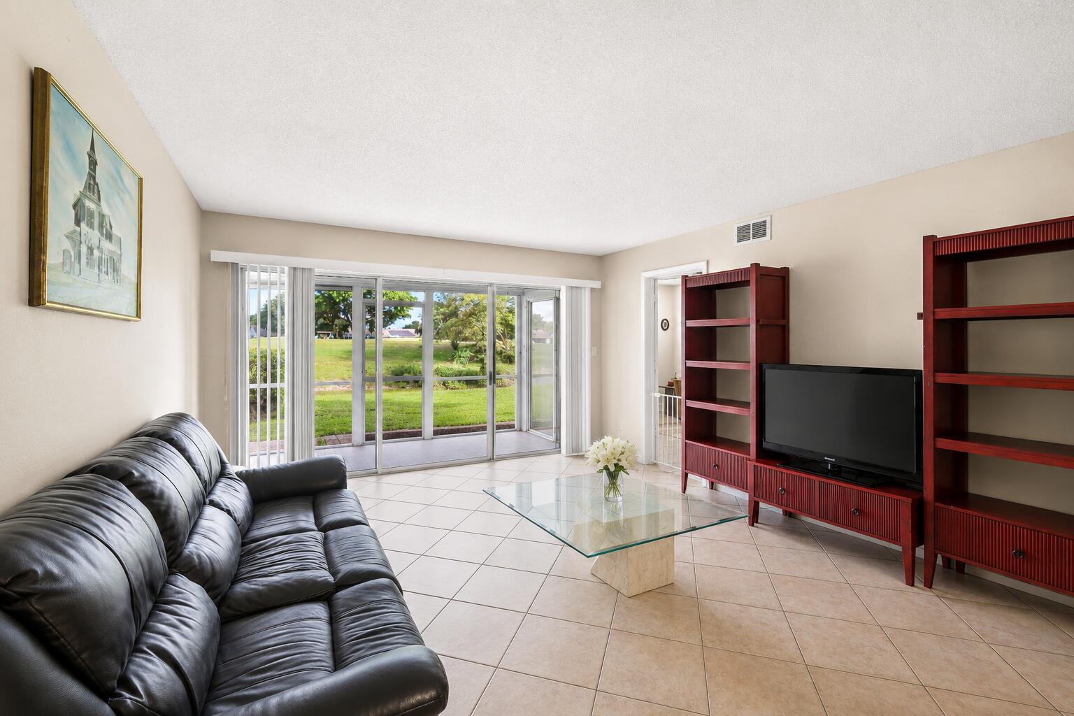 7410 Woodmont #109, Tamarac FL 33321