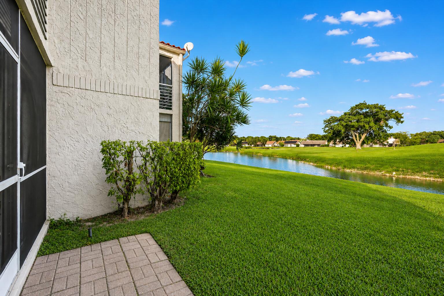 7410 Woodmont #109, Tamarac FL 33321