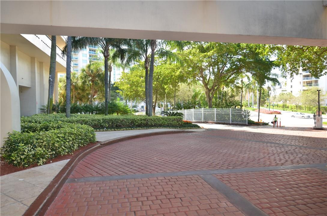 19355 Turnberry #7-L, Aventura FL 33180