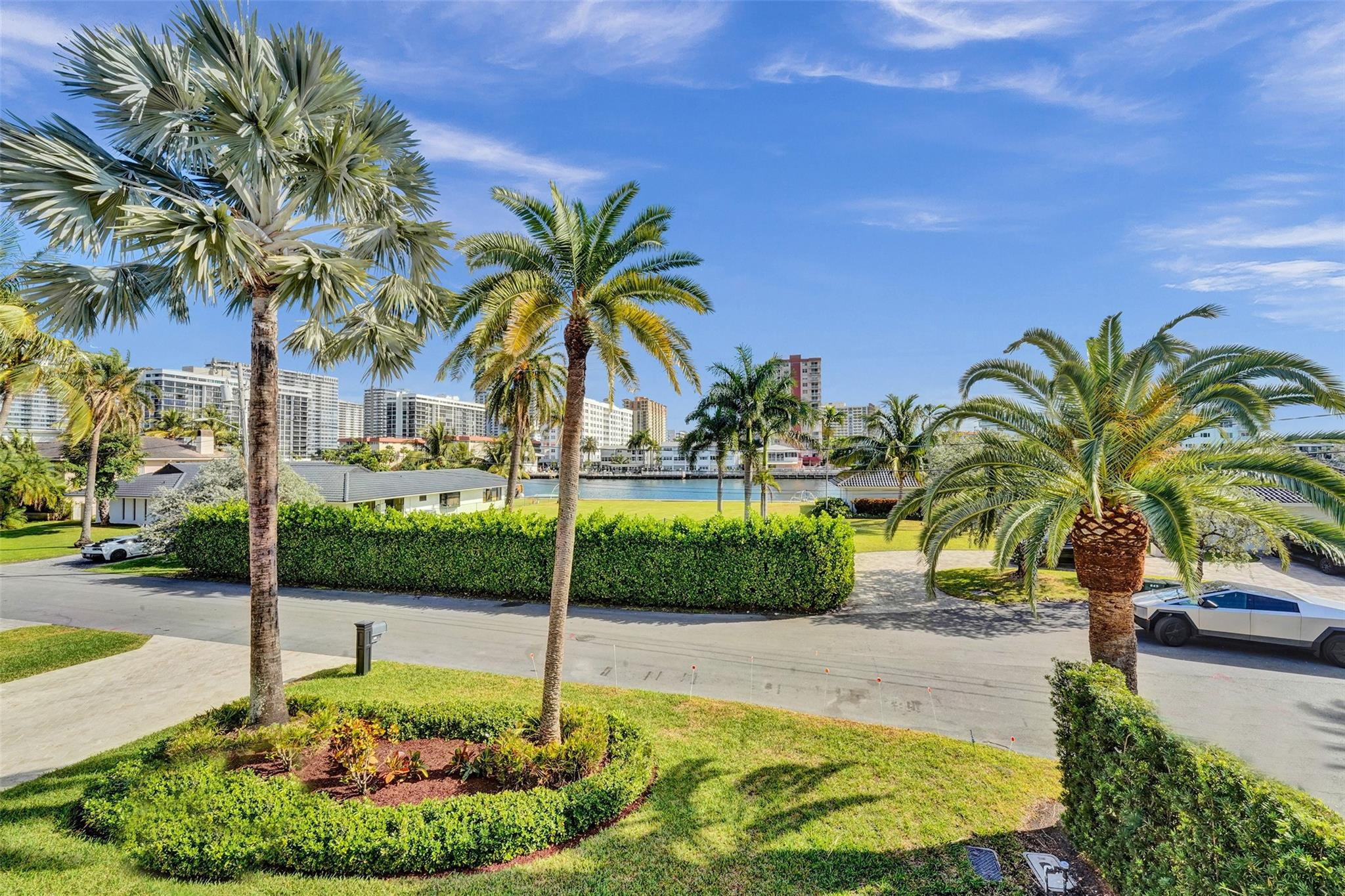 642 Palm, Hallandale Beach FL 33009