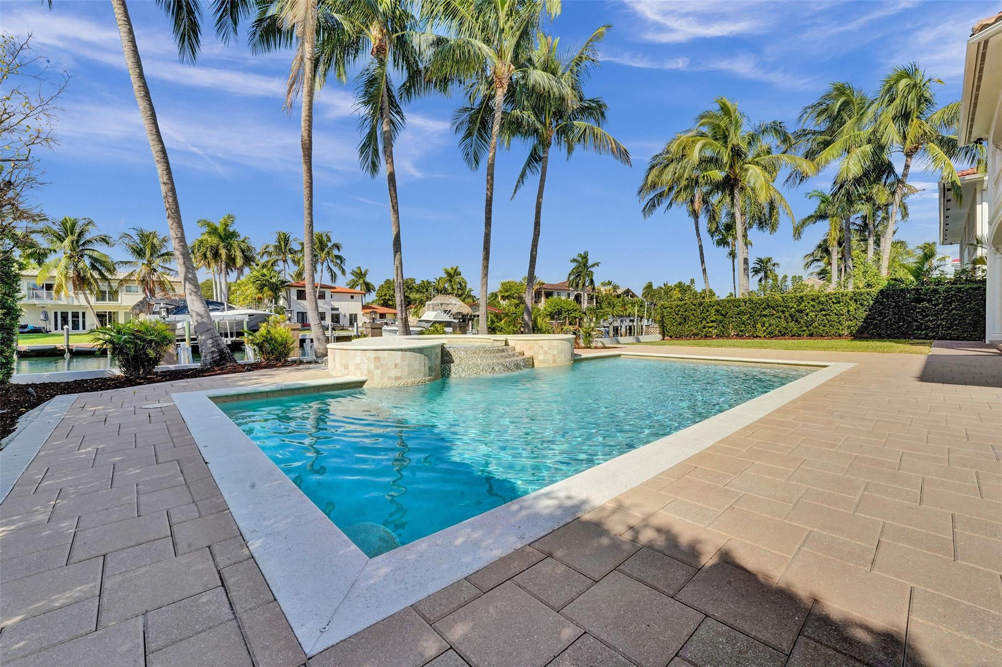 642 Palm, Hallandale Beach FL 33009