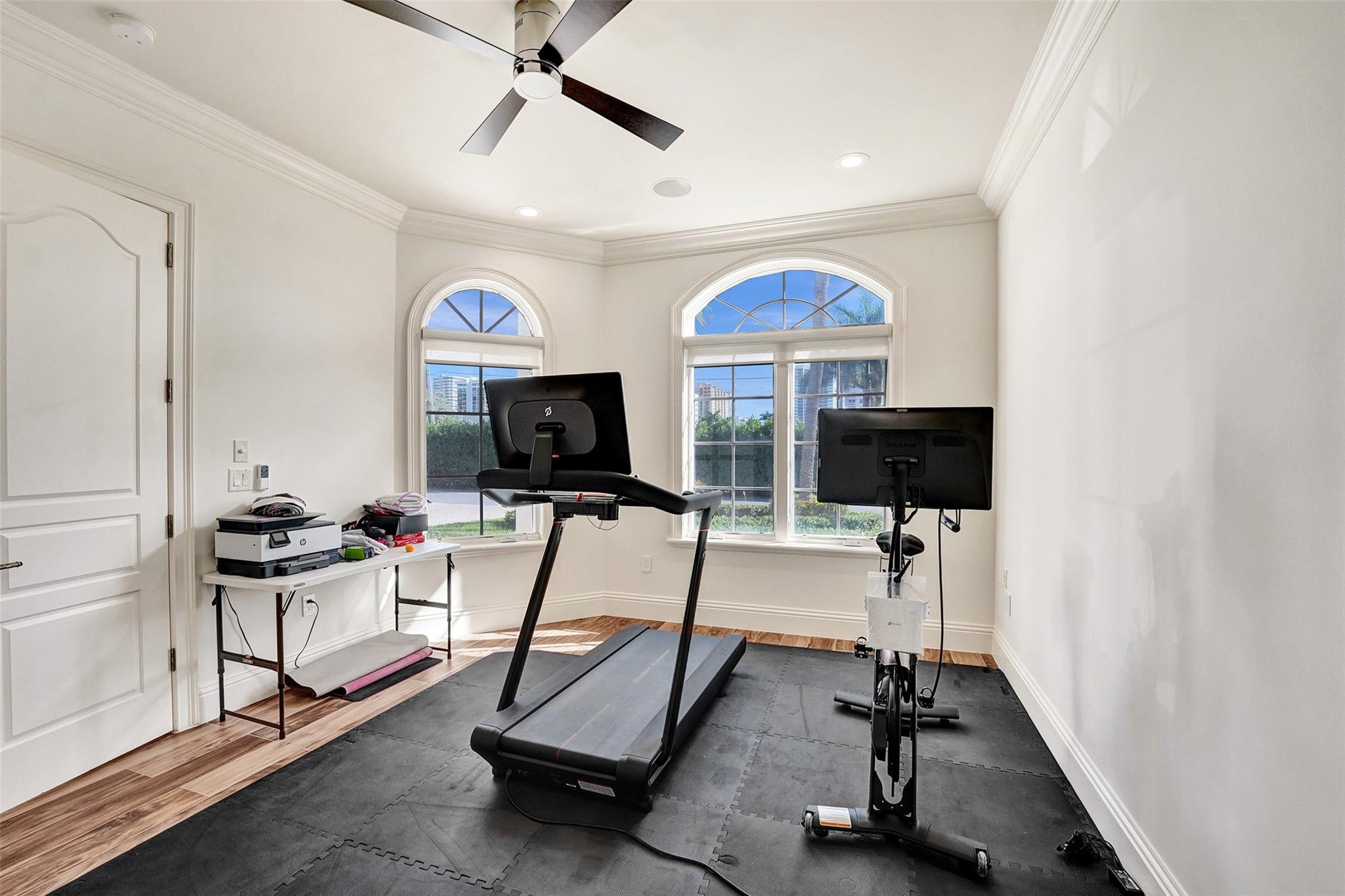 642 Palm, Hallandale Beach FL 33009