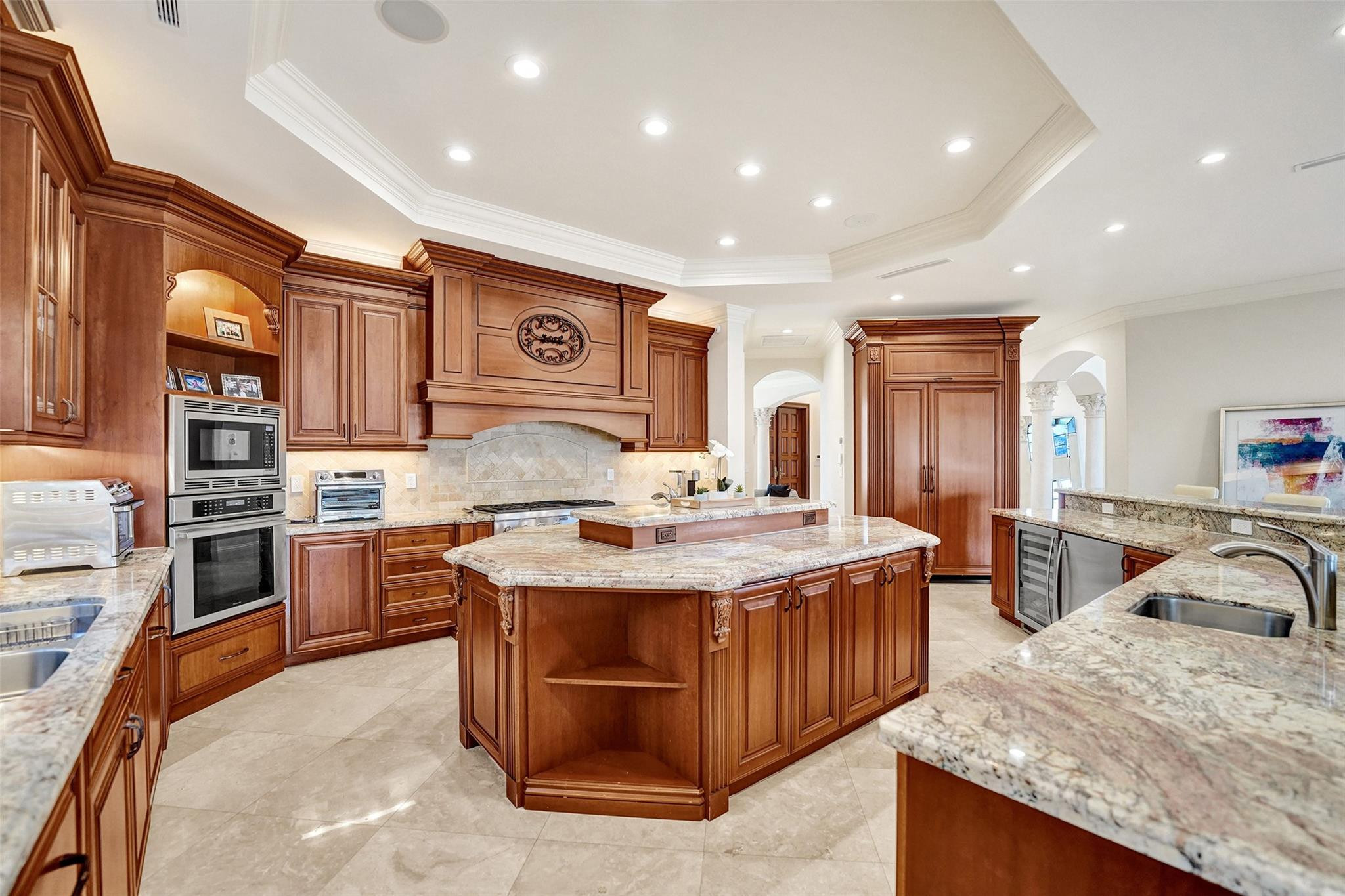 642 Palm, Hallandale Beach FL 33009