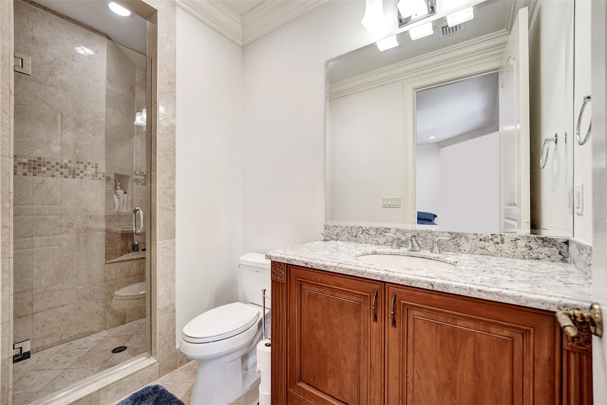 642 Palm, Hallandale Beach FL 33009