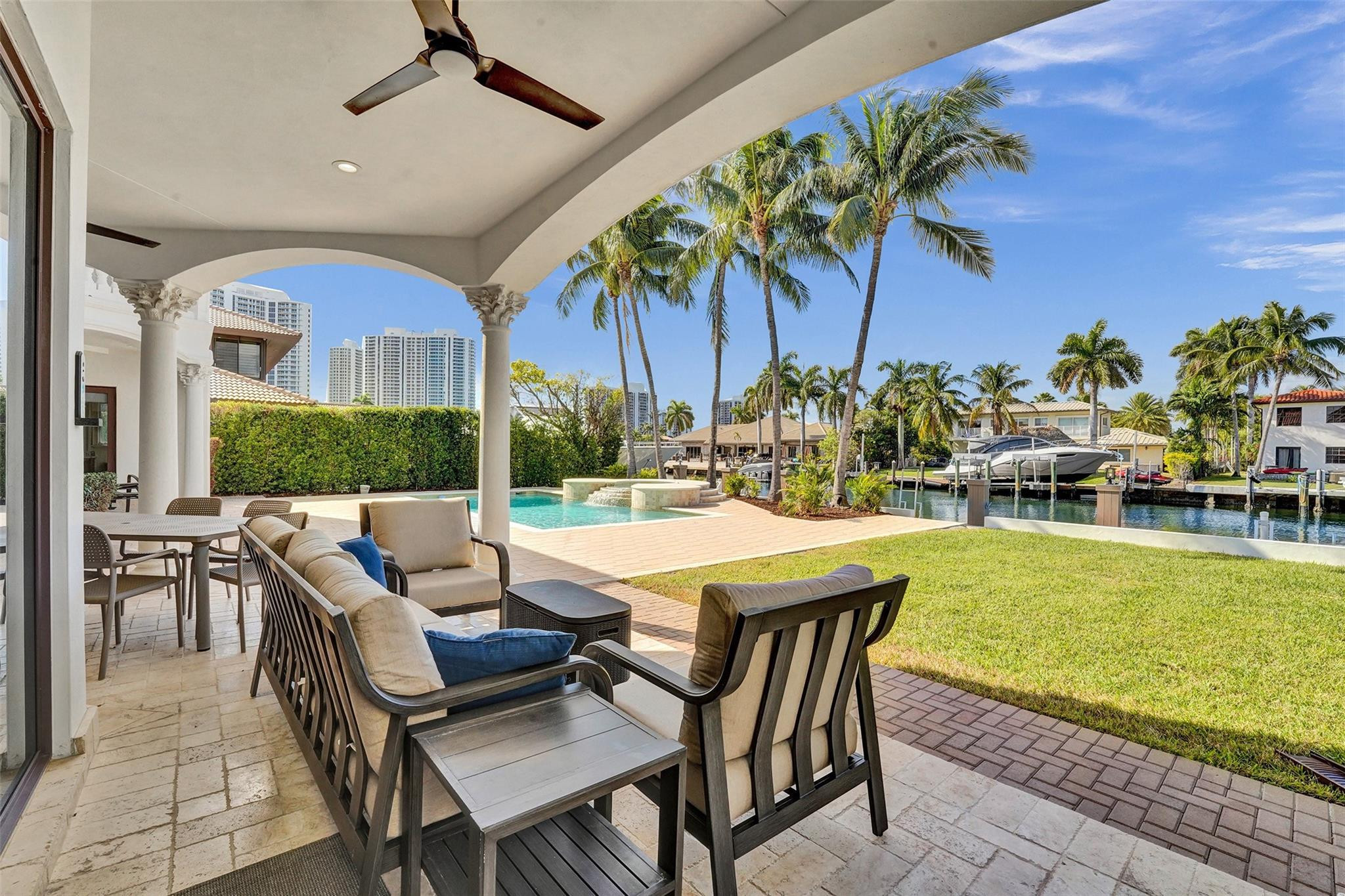 642 Palm, Hallandale Beach FL 33009
