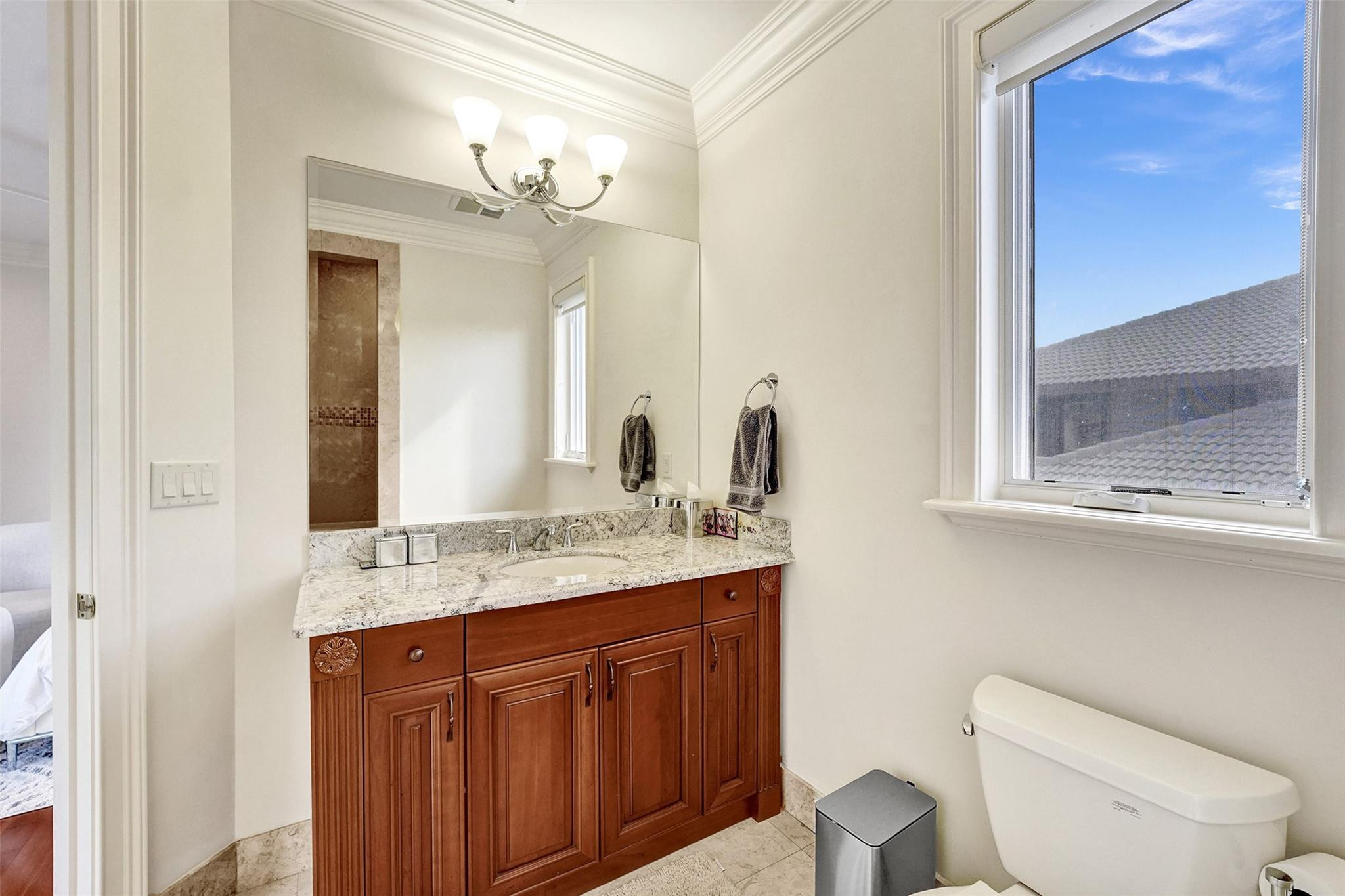 642 Palm, Hallandale Beach FL 33009