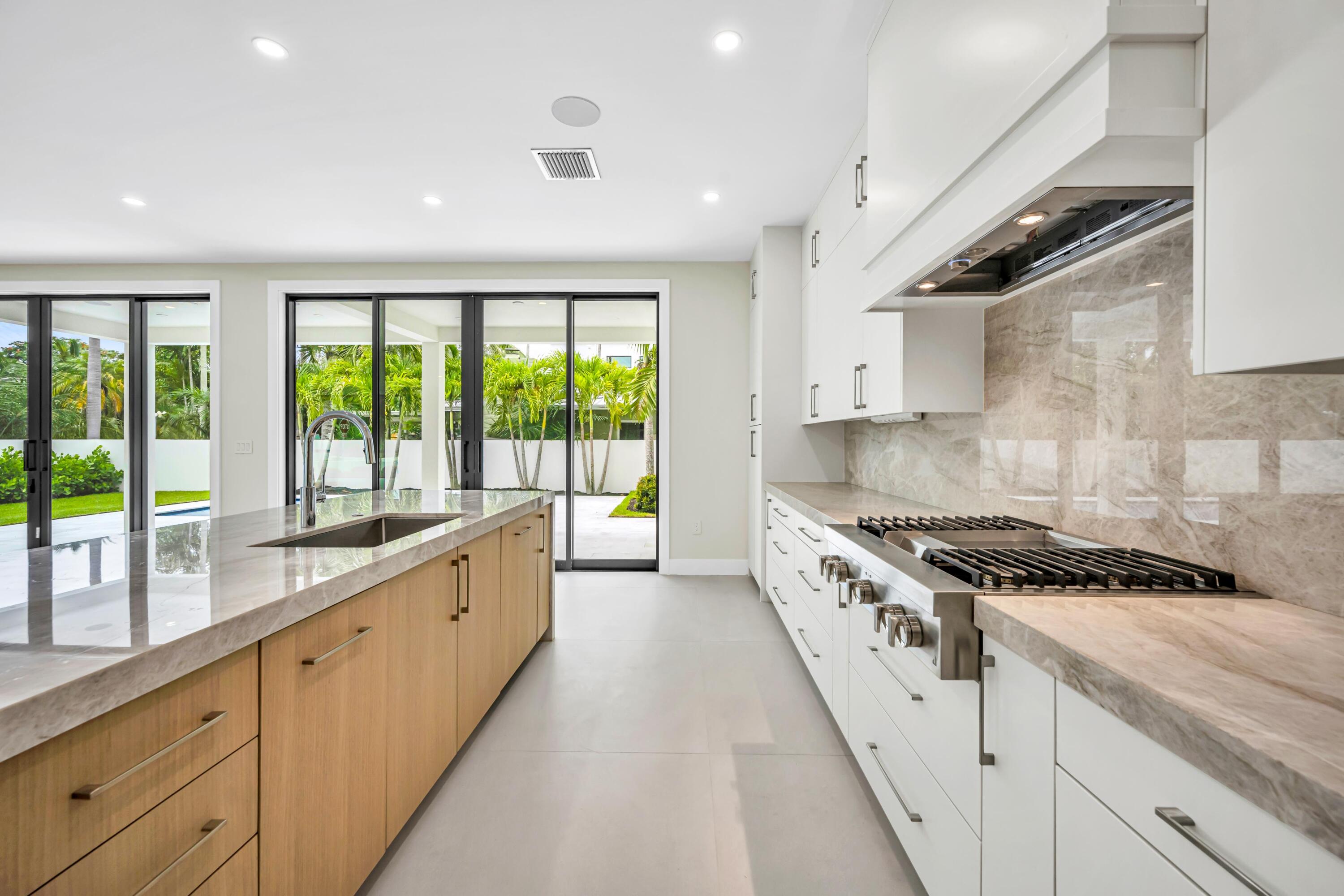 445 NE 11th, Fort Lauderdale FL 33301