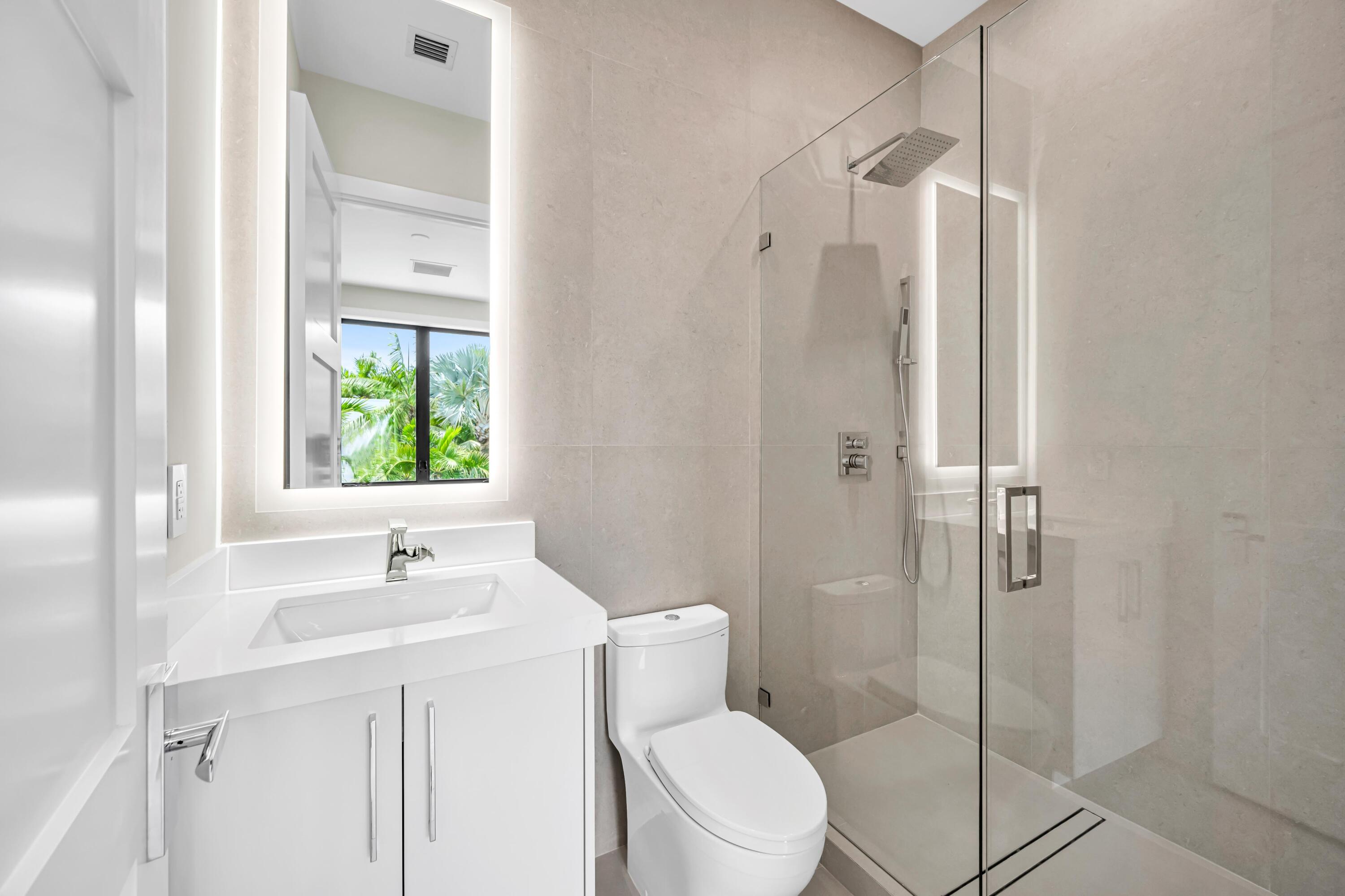 445 NE 11th, Fort Lauderdale FL 33301
