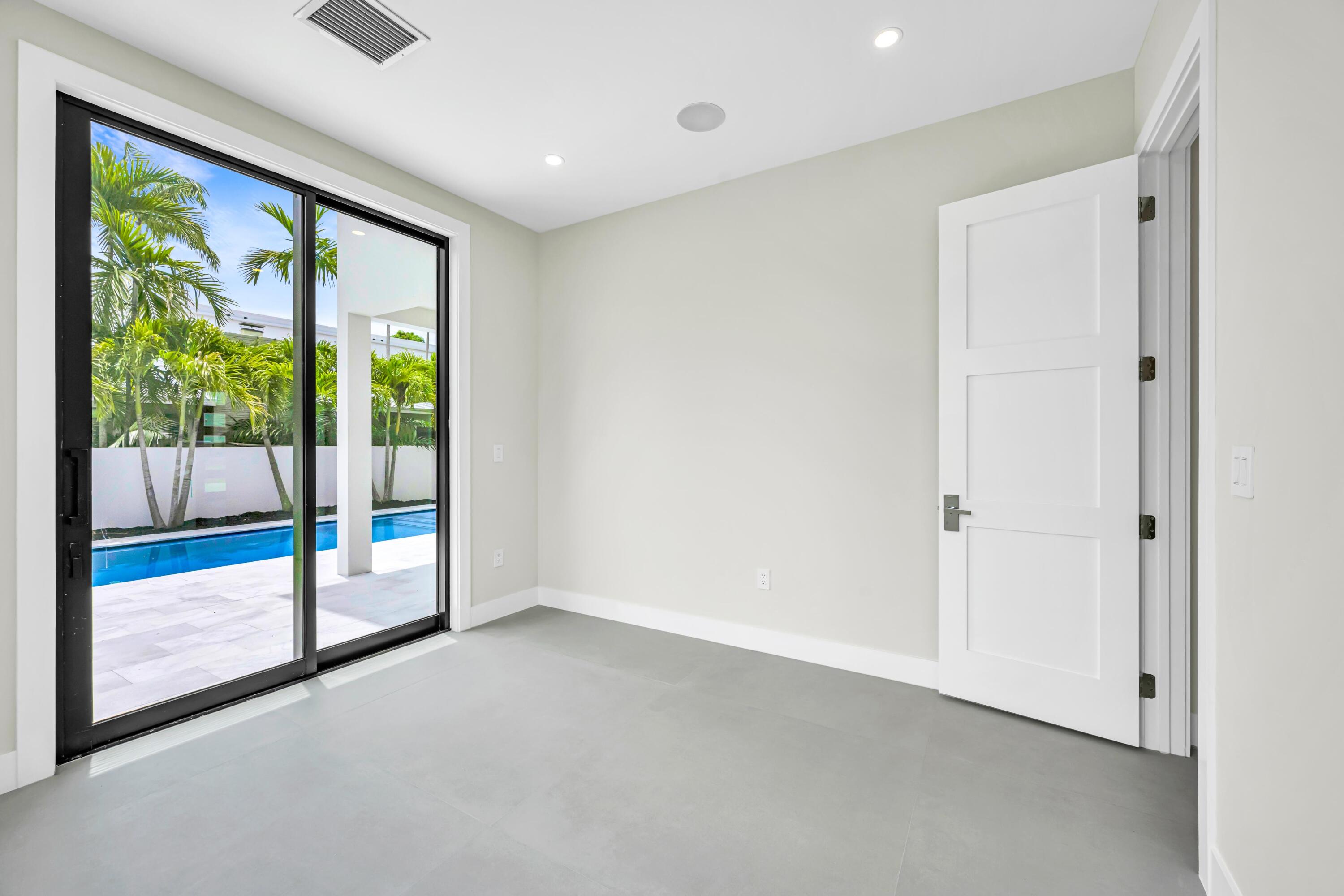 445 NE 11th, Fort Lauderdale FL 33301