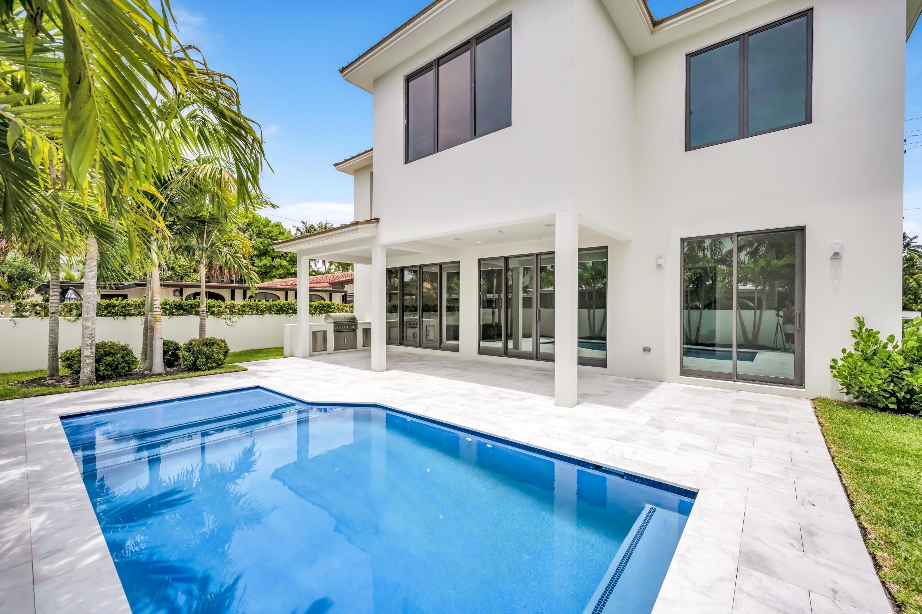 445 NE 11th, Fort Lauderdale FL 33301