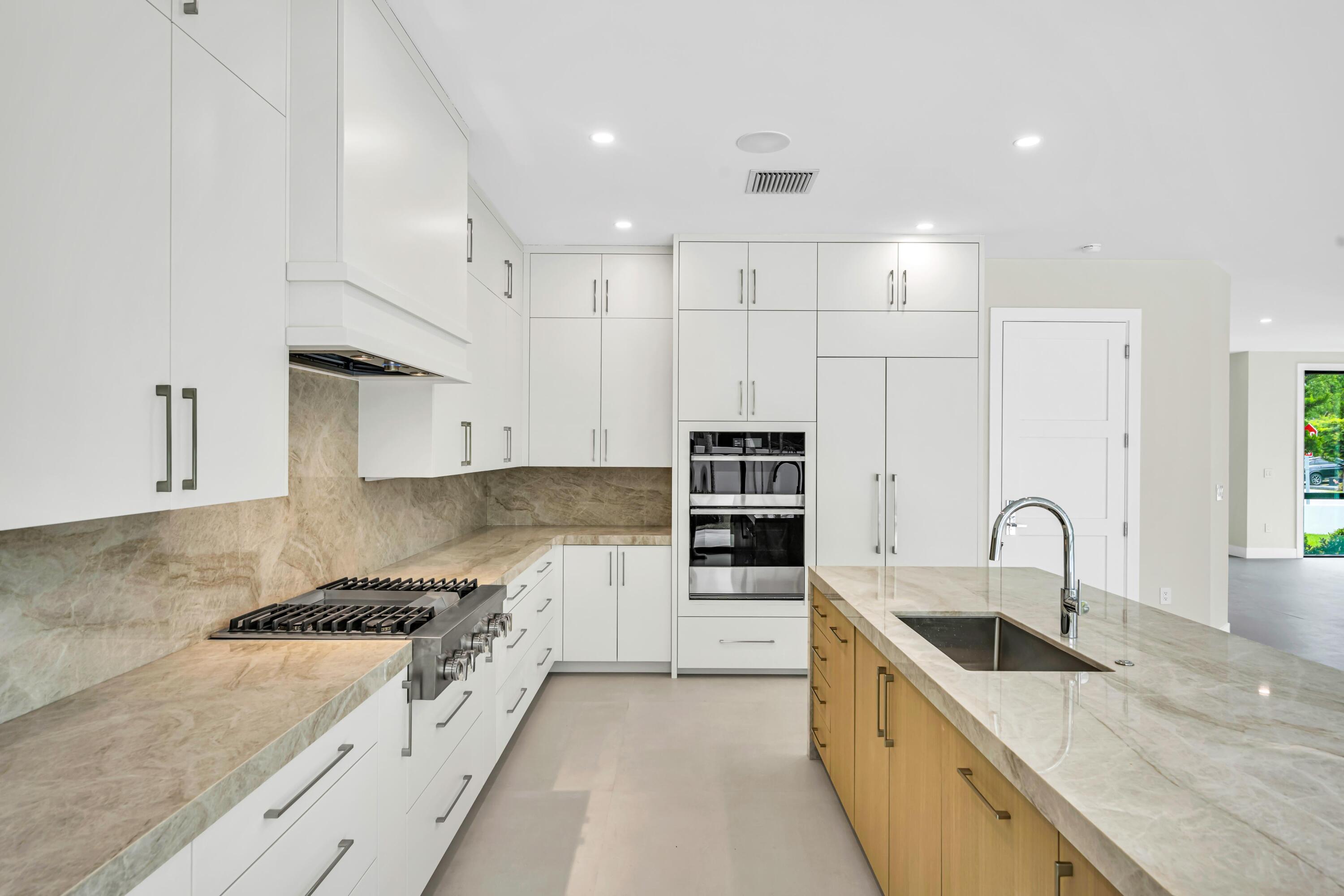 445 NE 11th, Fort Lauderdale FL 33301