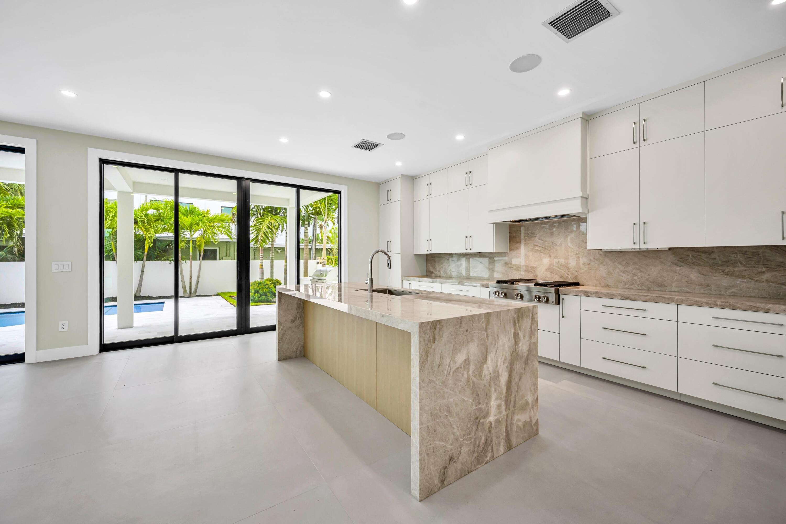 445 NE 11th, Fort Lauderdale FL 33301