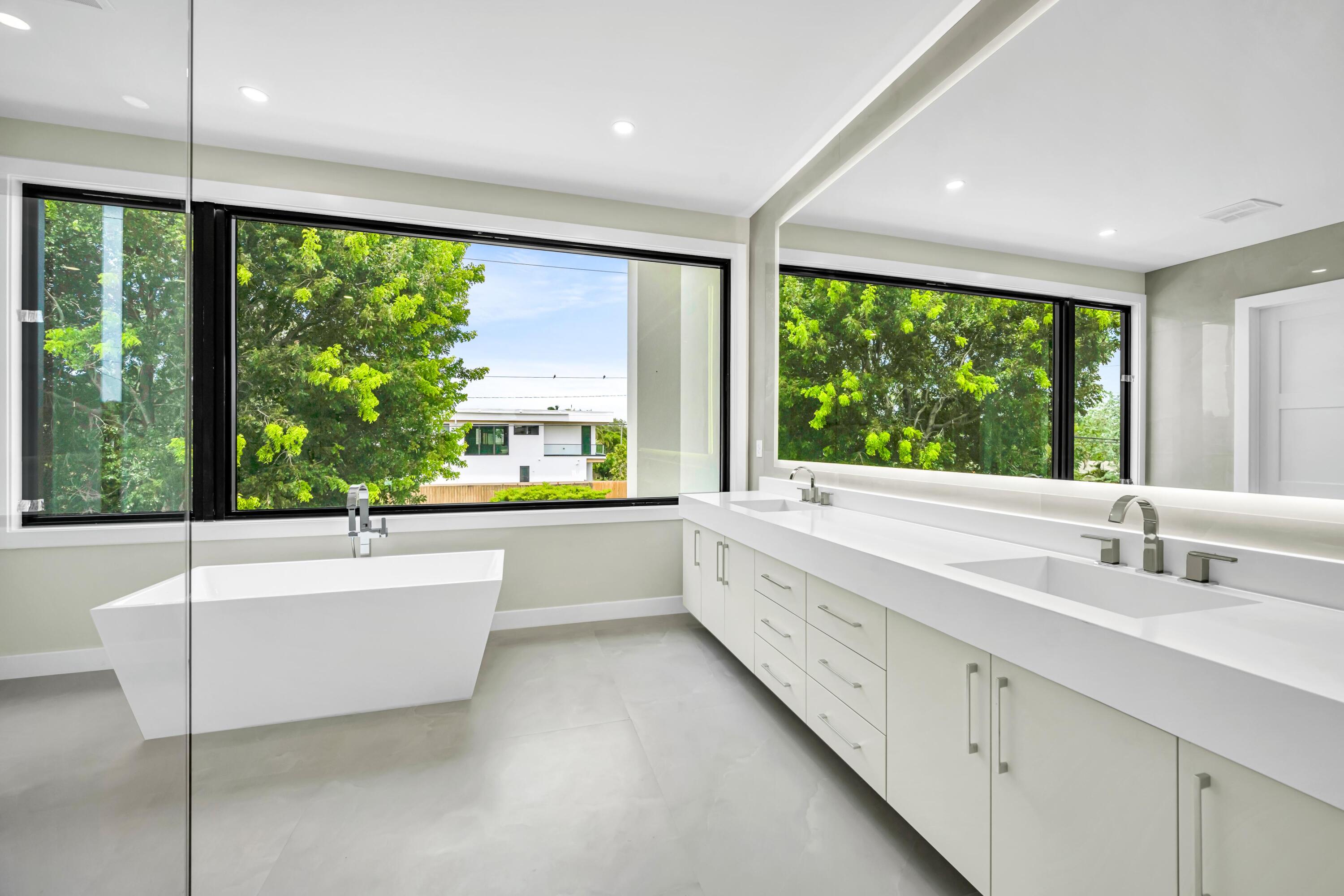 445 NE 11th, Fort Lauderdale FL 33301