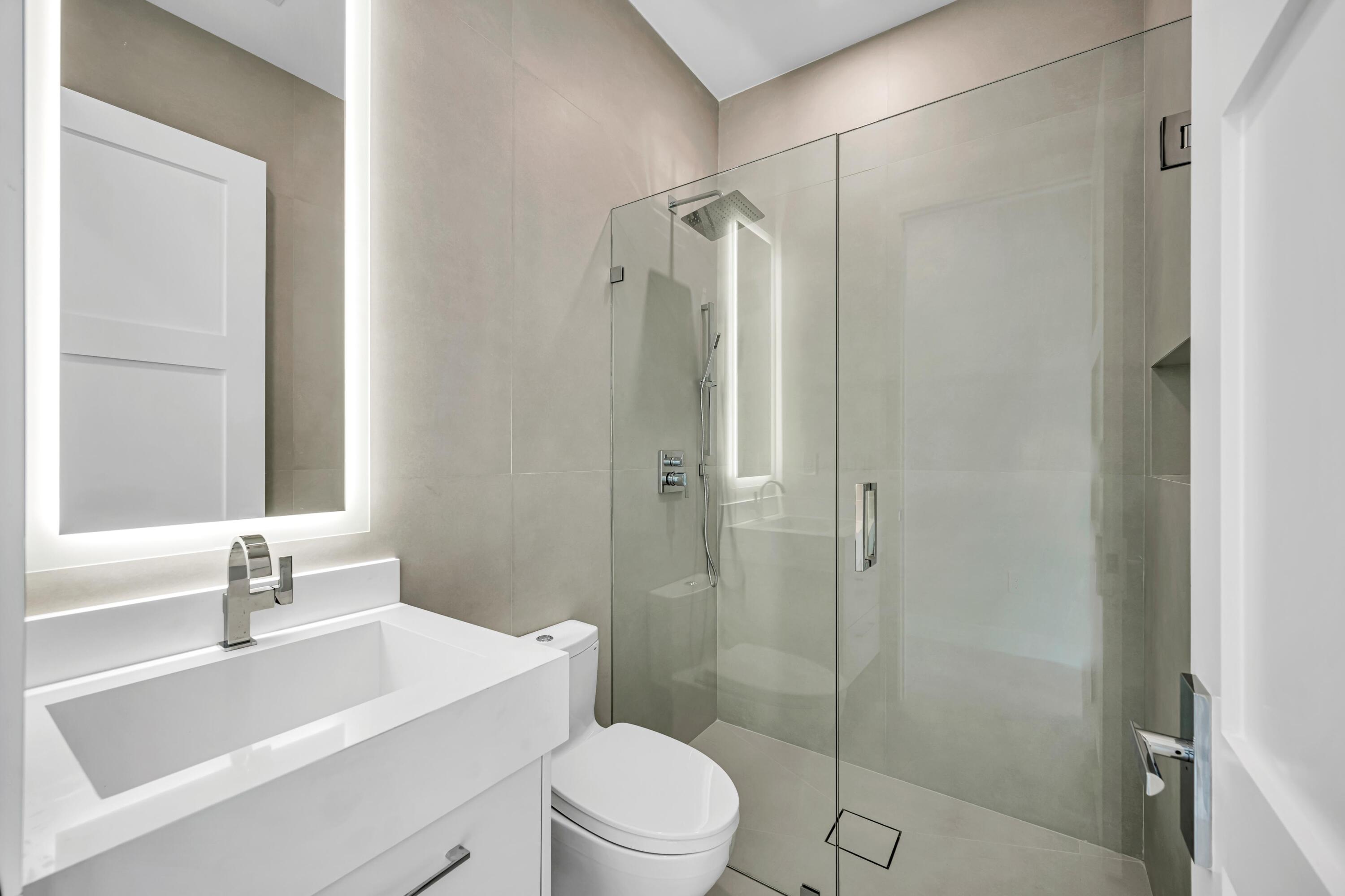 445 NE 11th, Fort Lauderdale FL 33301