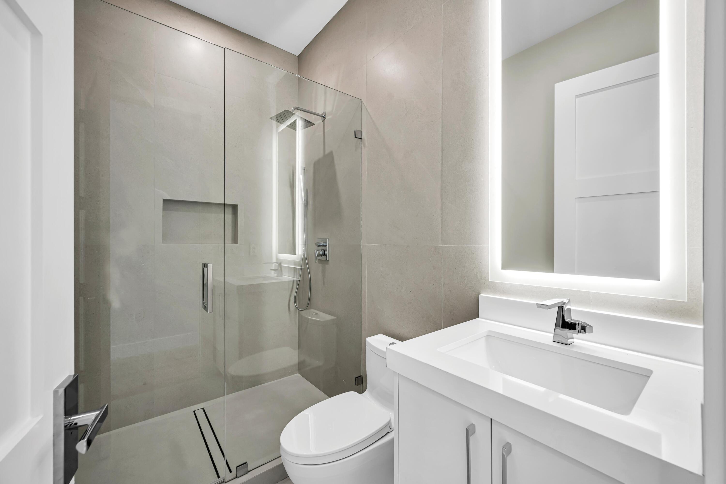 445 NE 11th, Fort Lauderdale FL 33301