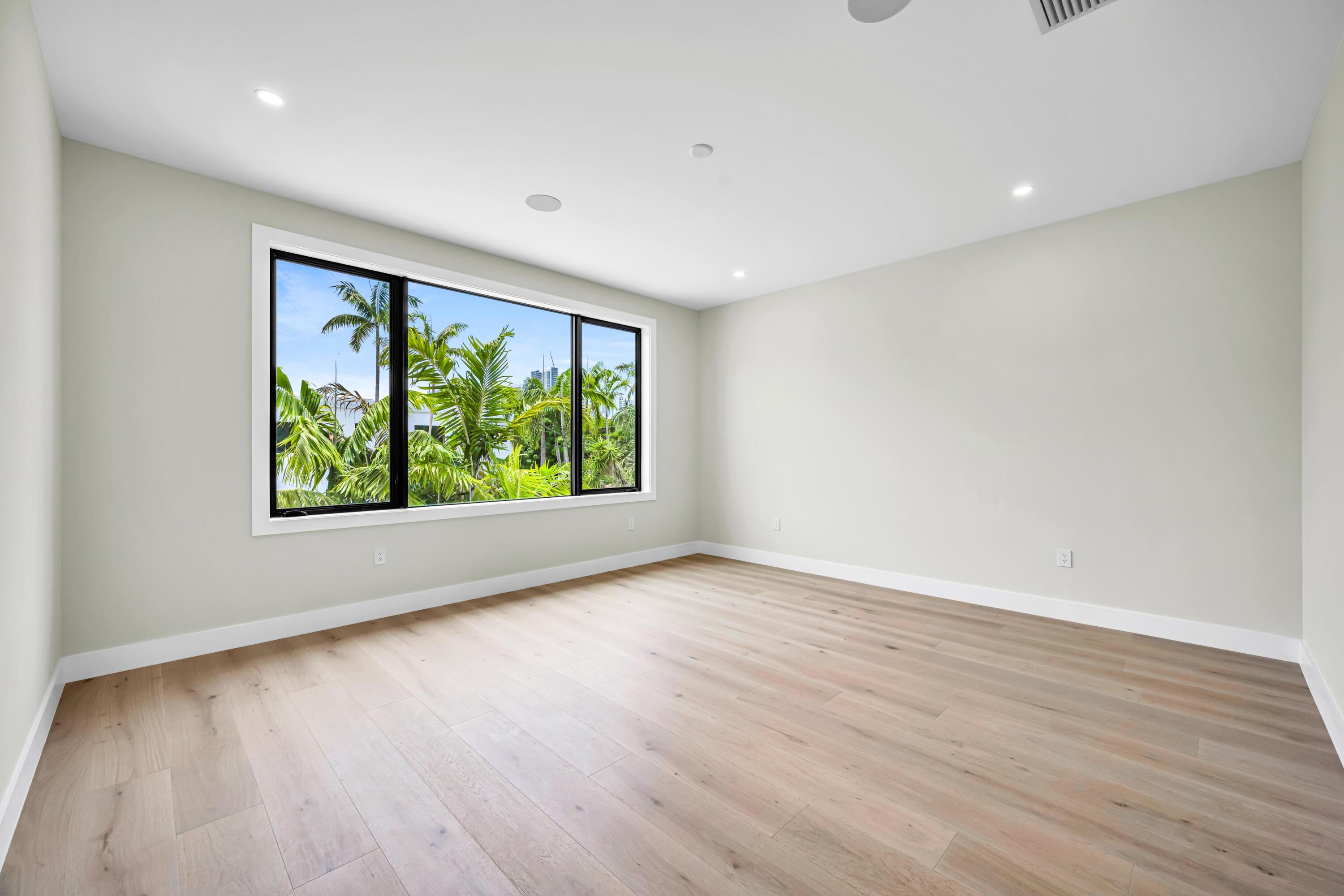 445 NE 11th, Fort Lauderdale FL 33301