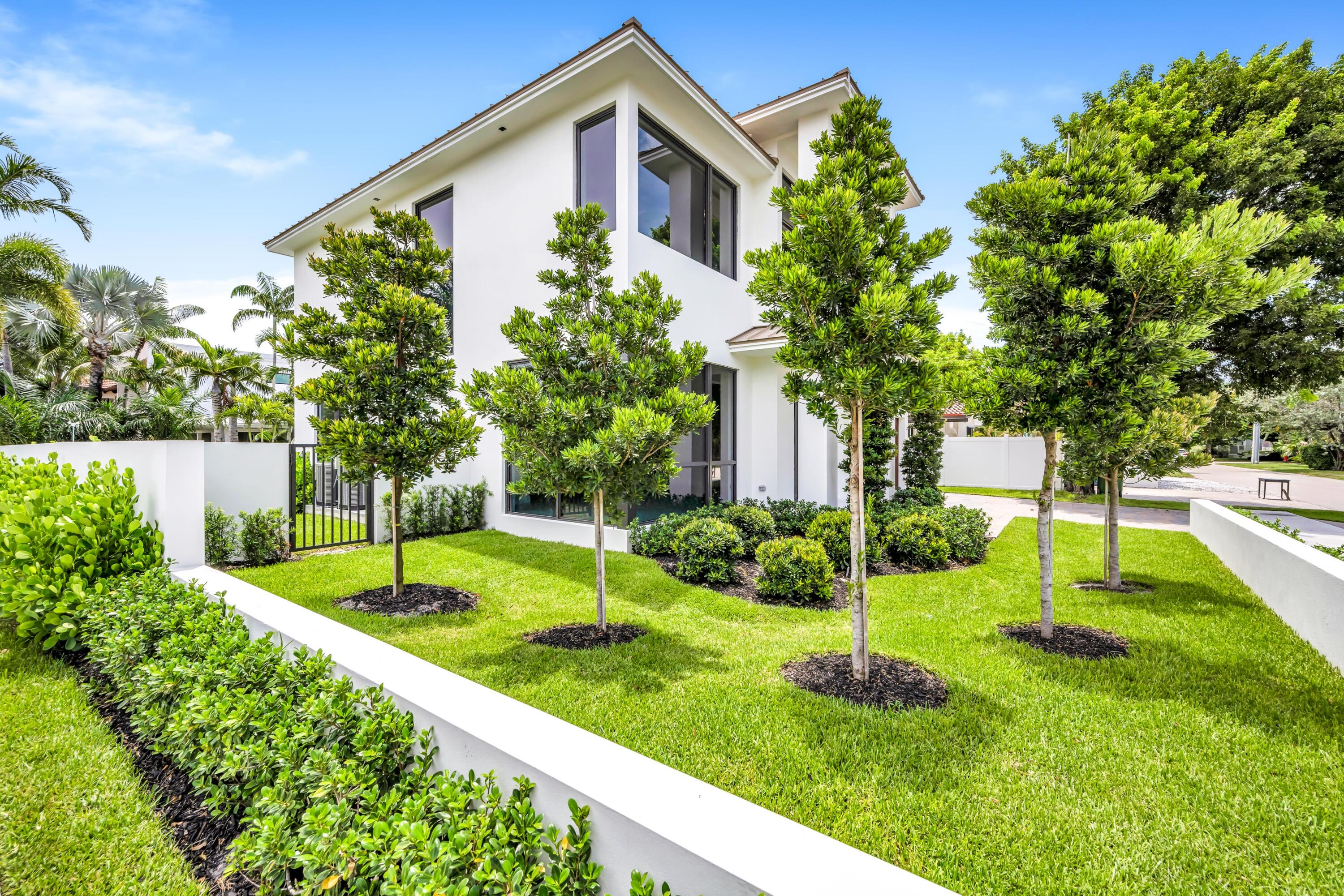 445 NE 11th, Fort Lauderdale FL 33301