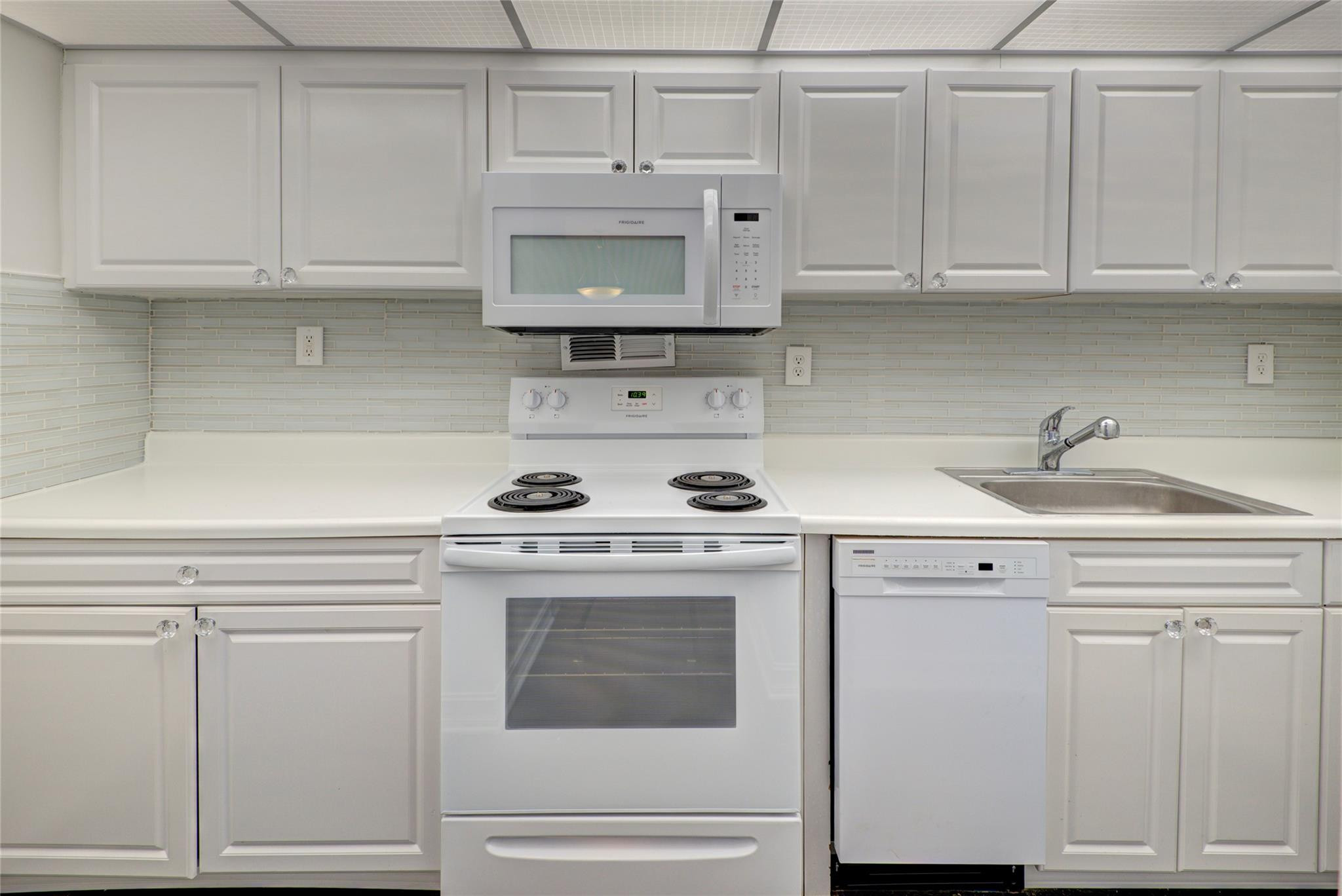 1000 West #1405, Miami Beach FL 33139