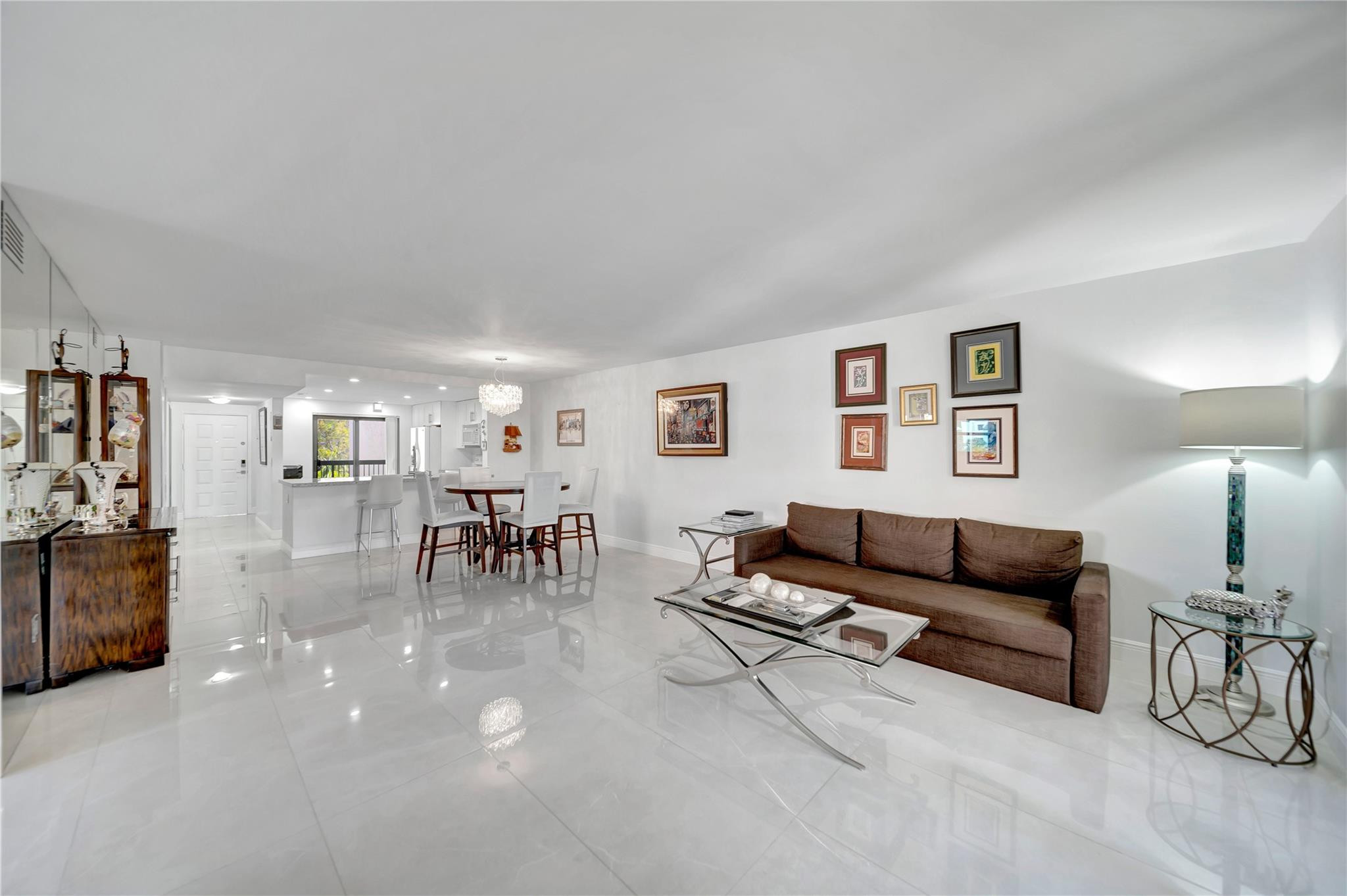 3521 Environ #B410, Lauderhill FL 33319