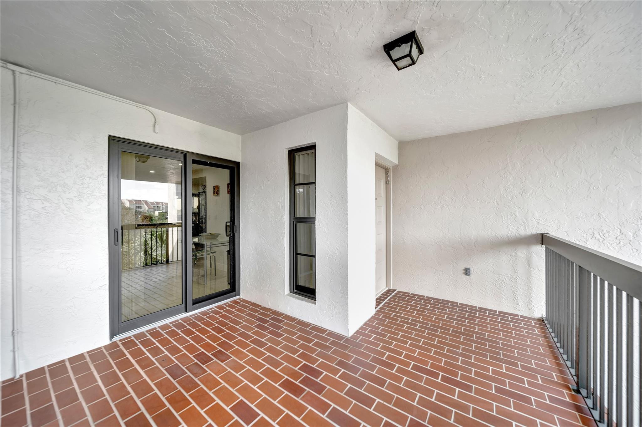 3521 Environ #B410, Lauderhill FL 33319