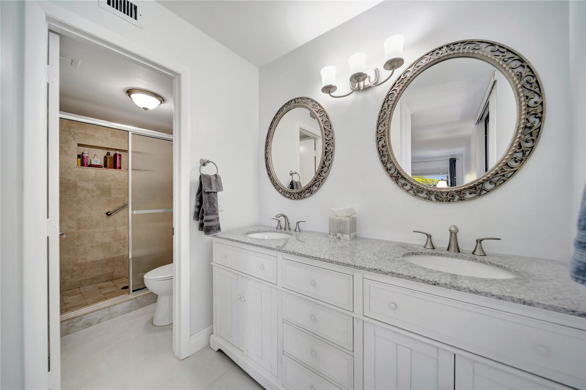 3521 Environ #B410, Lauderhill FL 33319