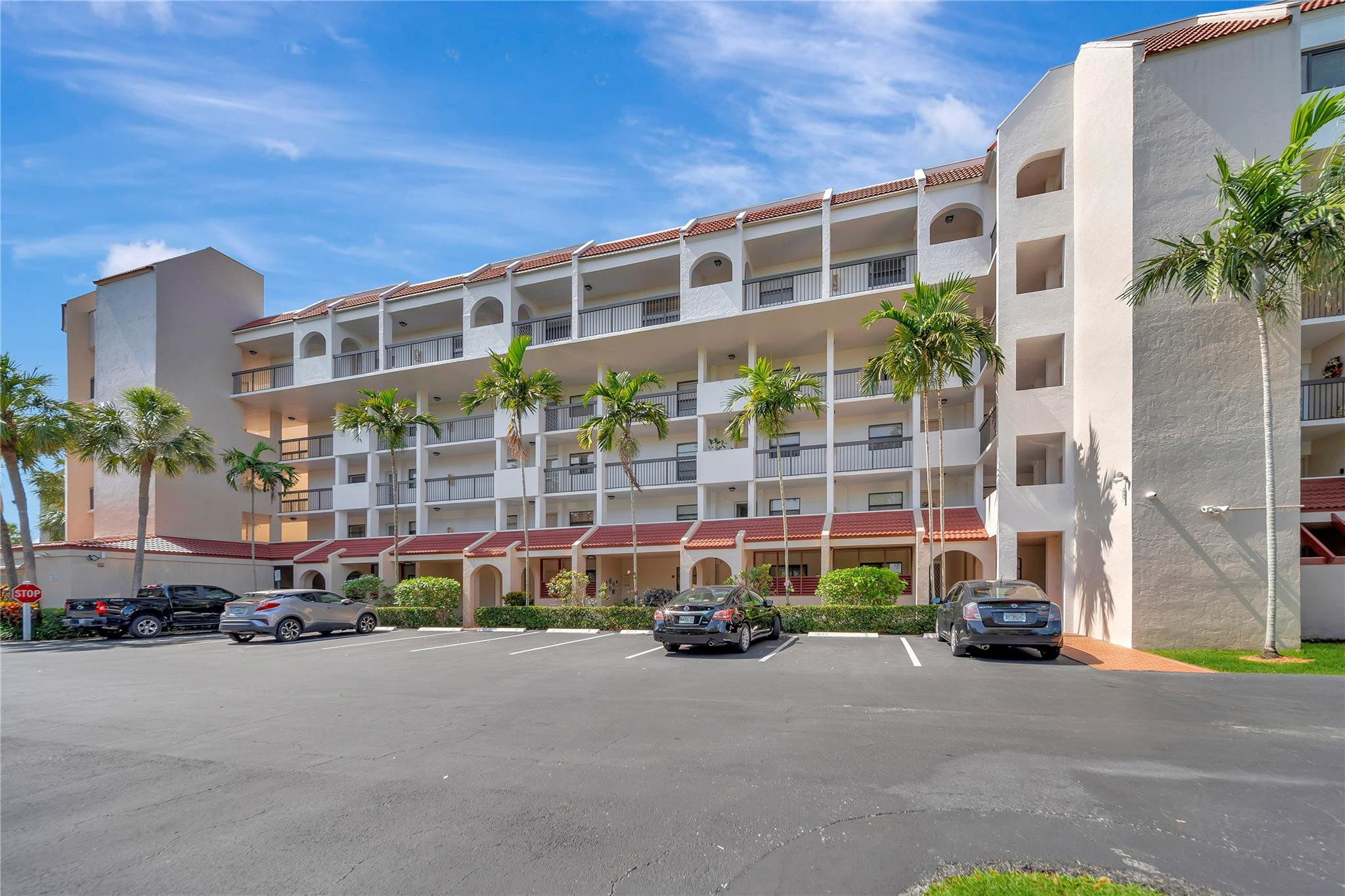 3521 Environ #B410, Lauderhill FL 33319