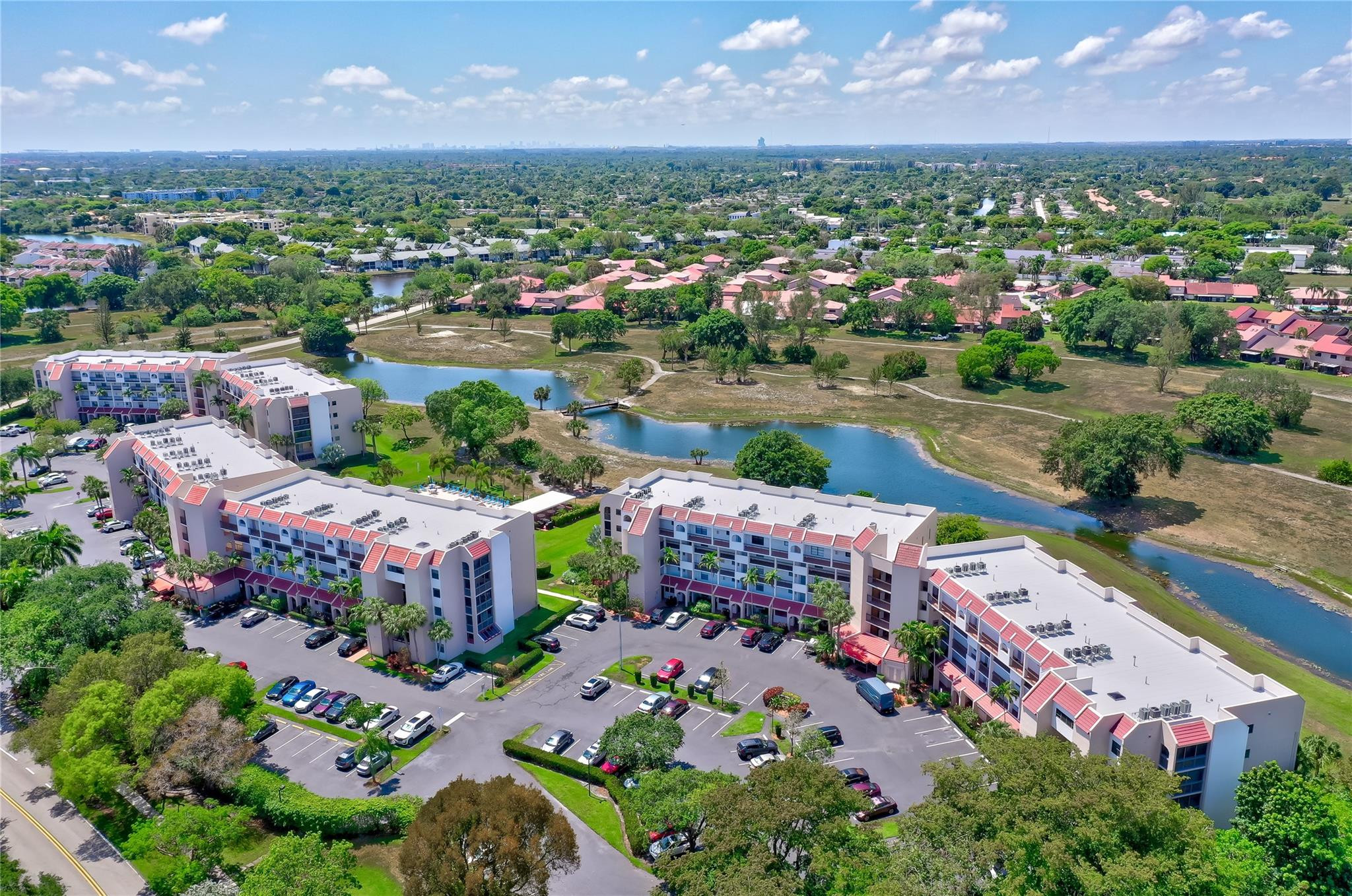 3521 Environ #B410, Lauderhill FL 33319