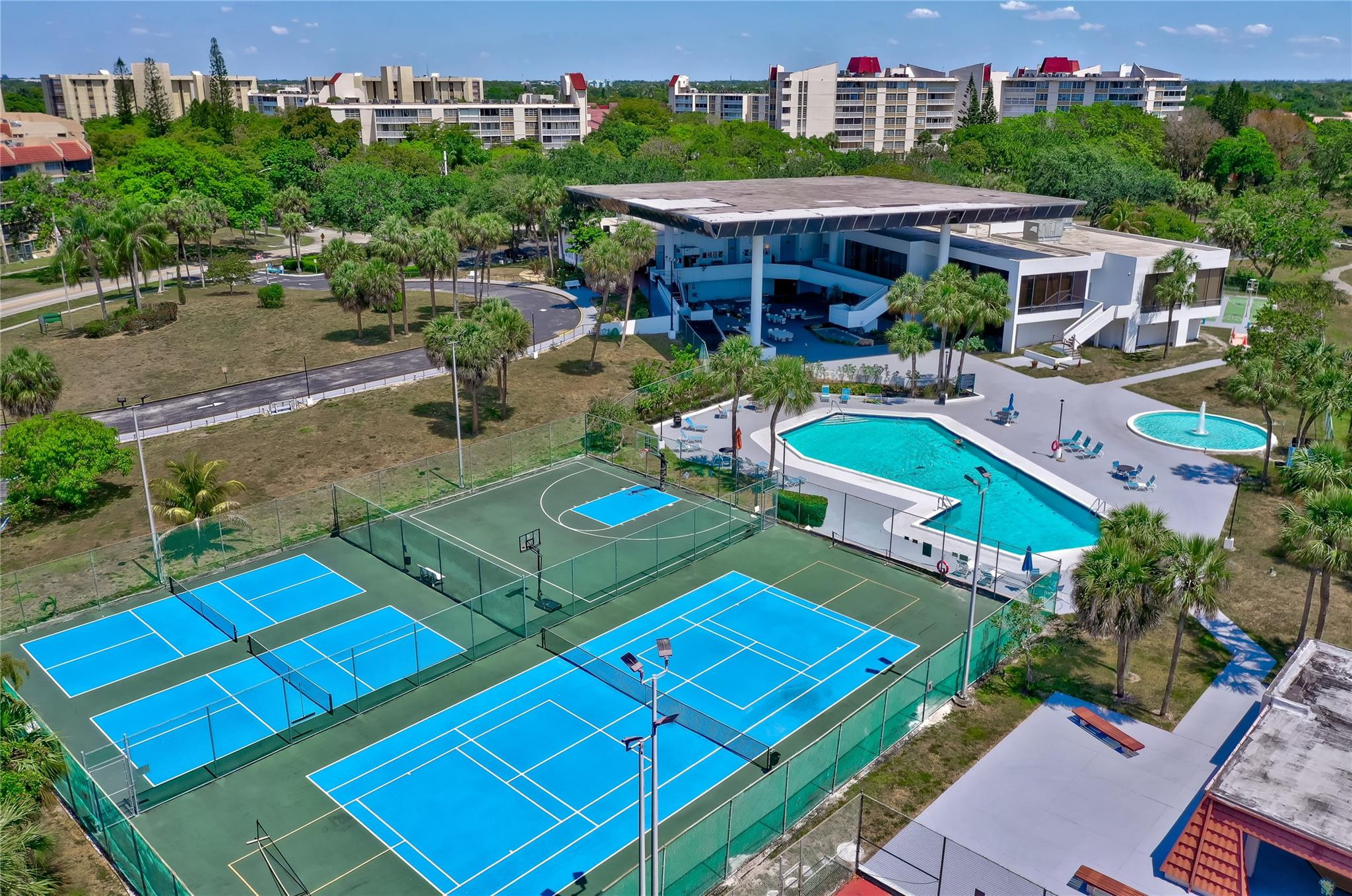 3521 Environ #B410, Lauderhill FL 33319