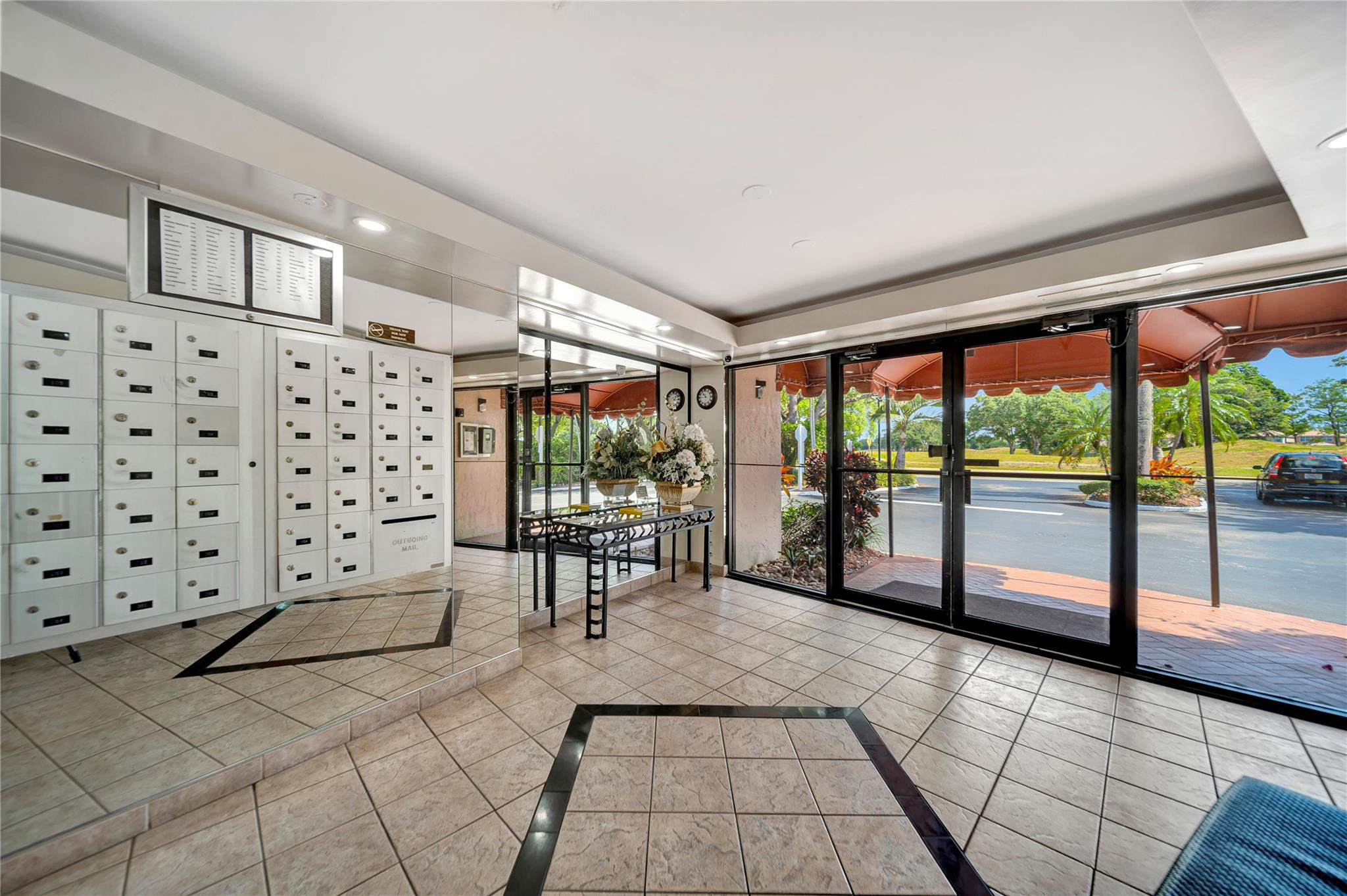 3521 Environ #B410, Lauderhill FL 33319
