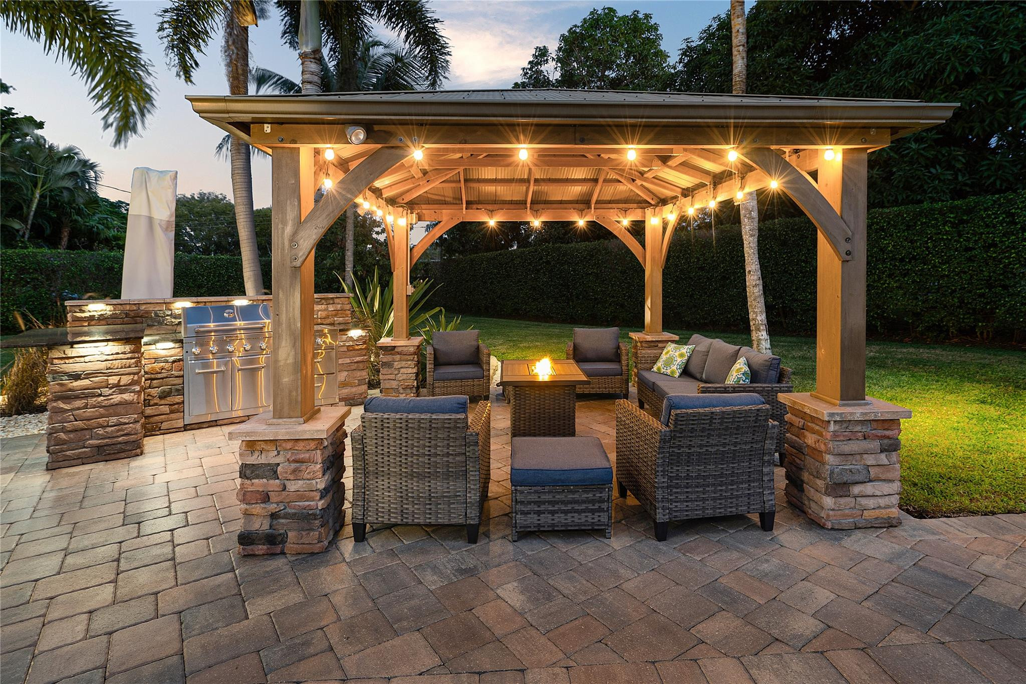 112 SW 24th, Boynton Beach FL 33435