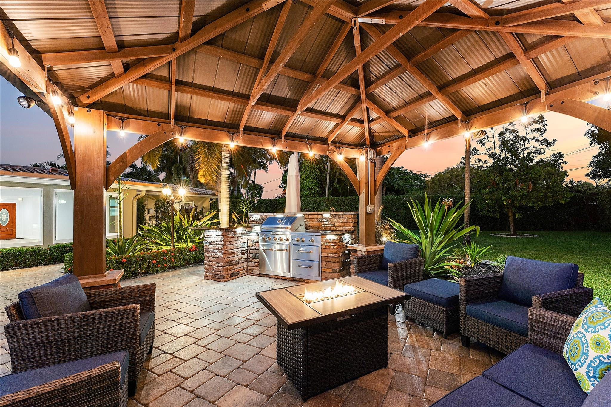 112 SW 24th, Boynton Beach FL 33435