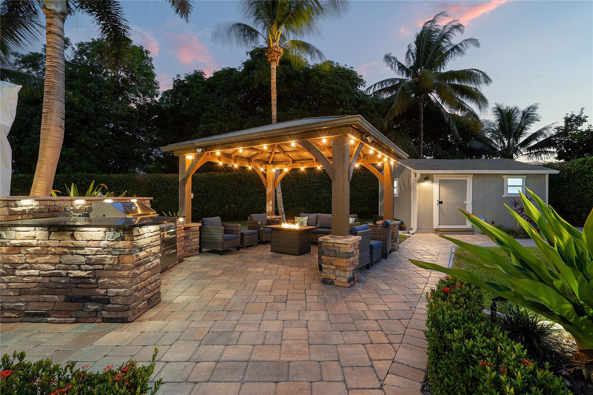 112 SW 24th, Boynton Beach FL 33435