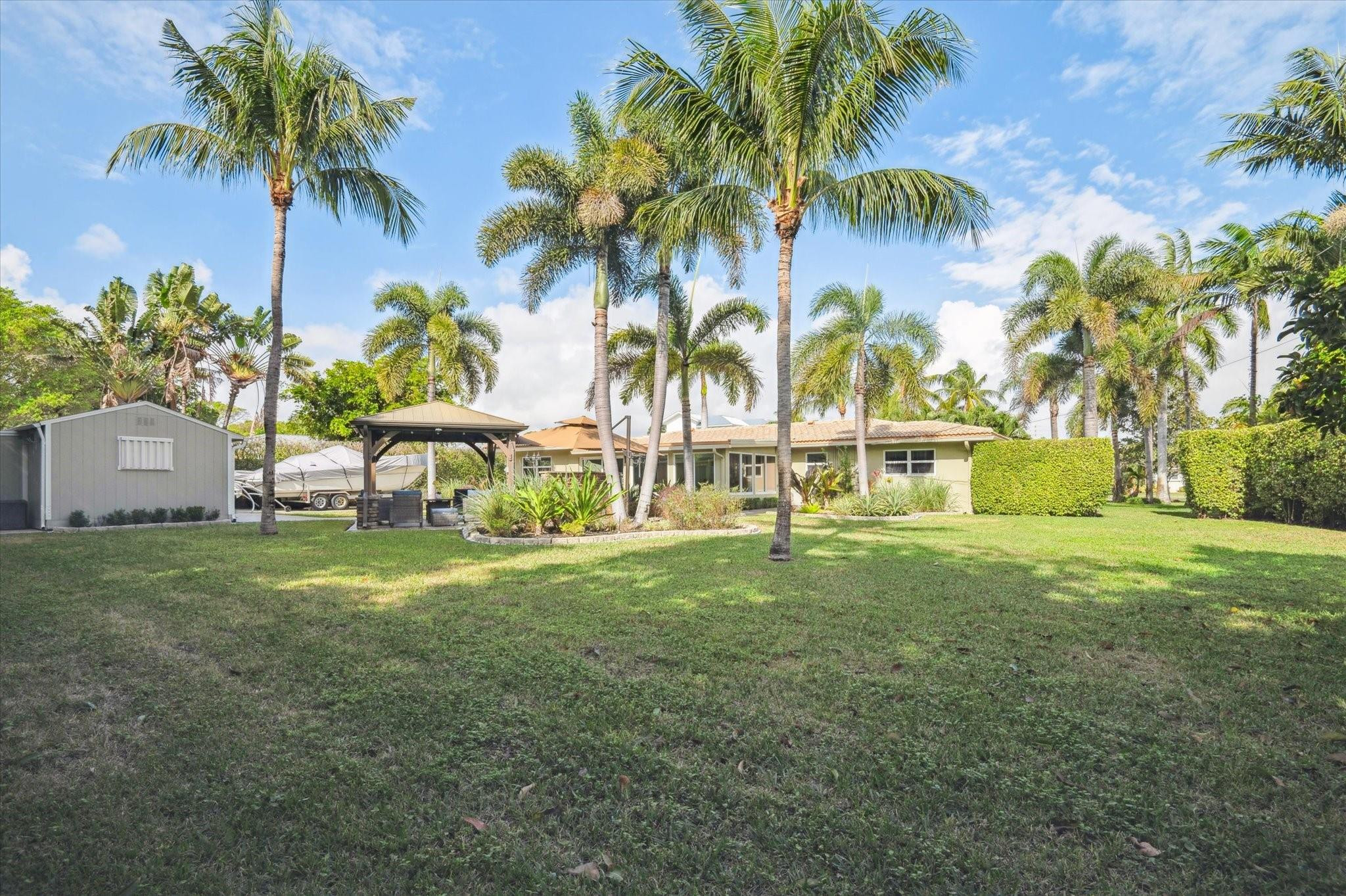 112 SW 24th, Boynton Beach FL 33435