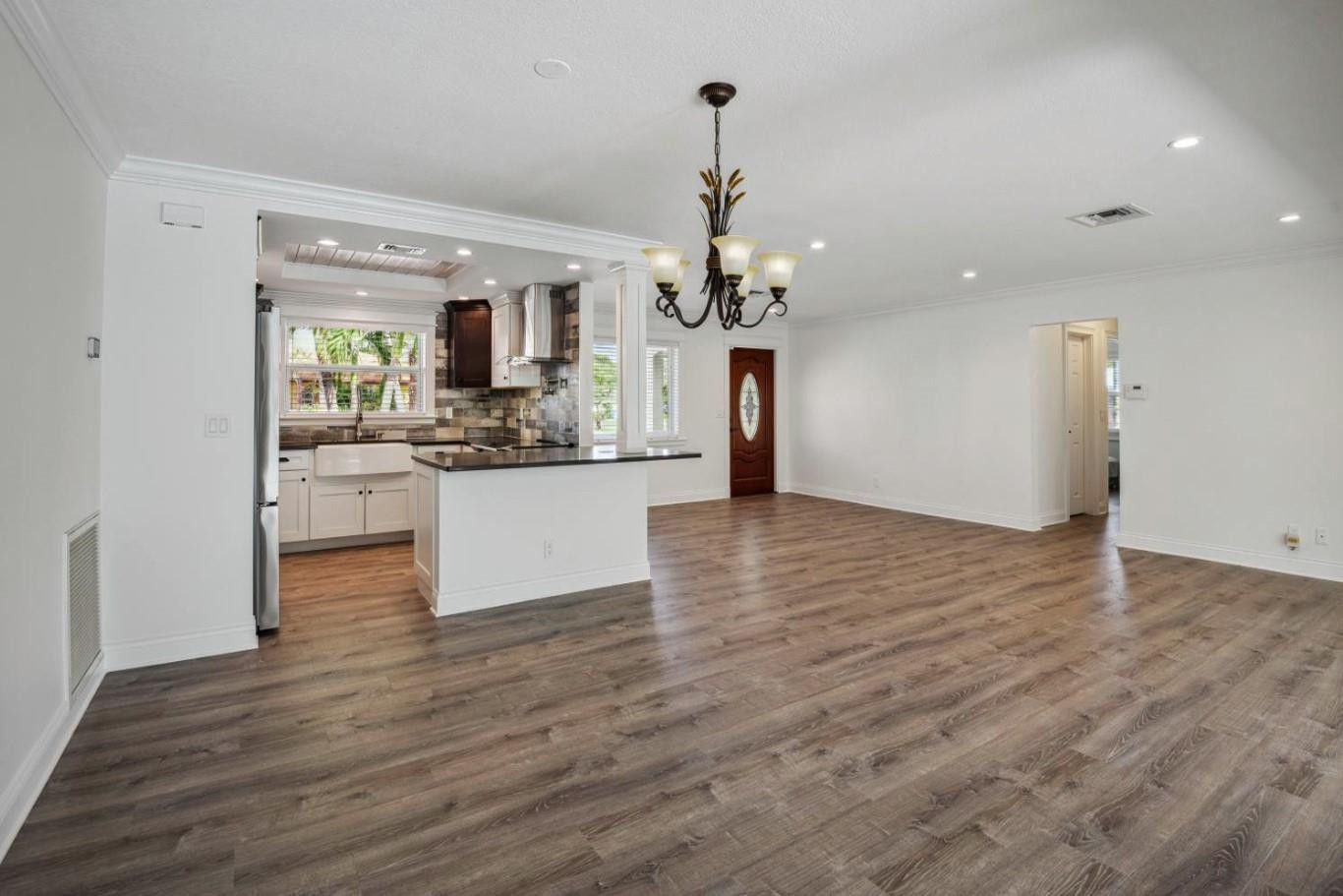 112 SW 24th, Boynton Beach FL 33435