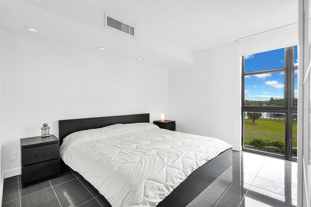 1350 River Reach #417, Fort Lauderdale FL 33315