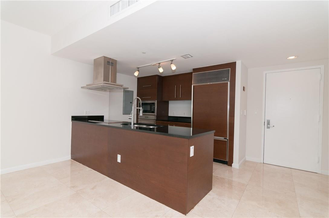 465 Brickell #Bay 419, Miami FL 33131