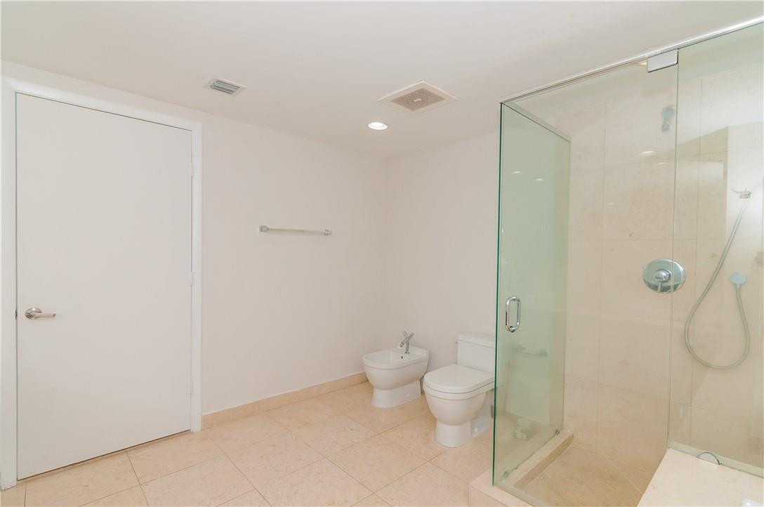465 Brickell #Bay 419, Miami FL 33131