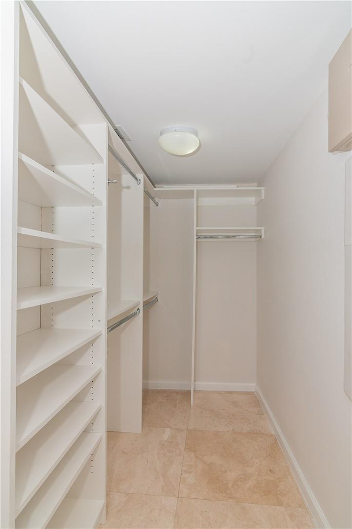 465 Brickell #Bay 419, Miami FL 33131