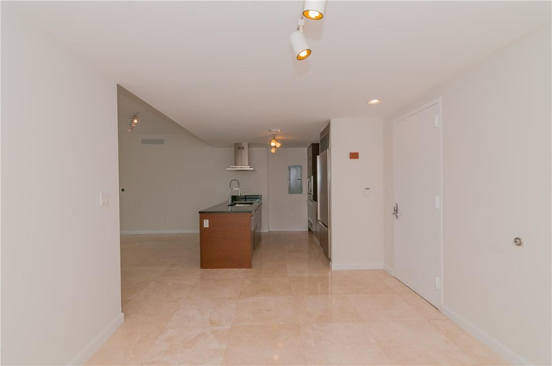 465 Brickell #Bay 419, Miami FL 33131