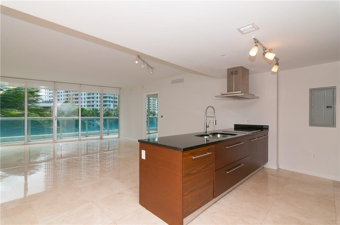 465 Brickell #Bay 419, Miami FL 33131