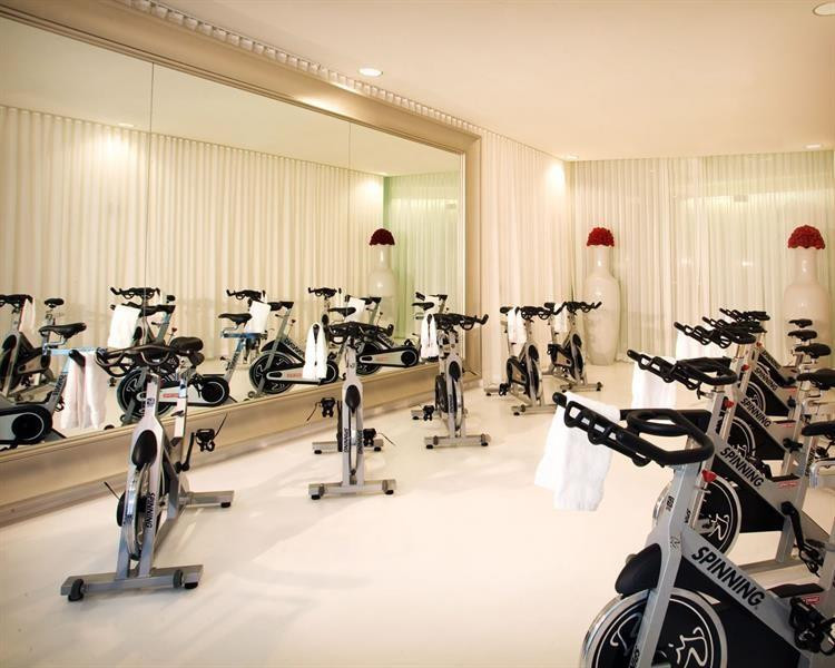 465 Brickell #Bay 419, Miami FL 33131