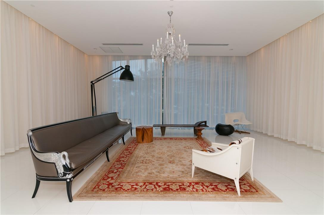 465 Brickell #Bay 419, Miami FL 33131