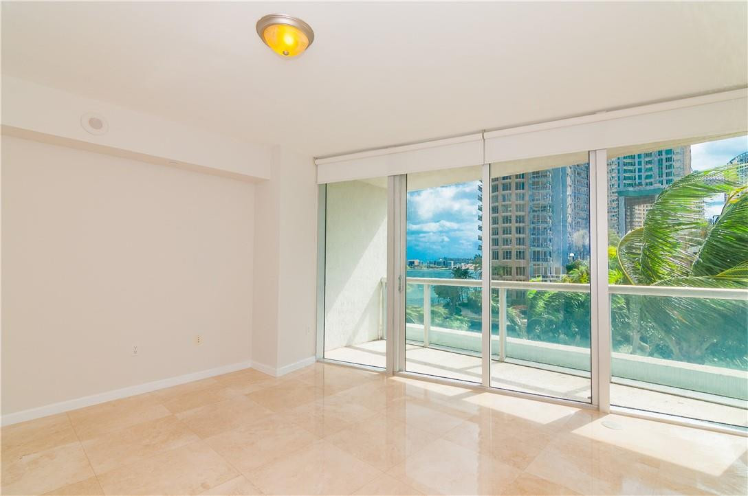 465 Brickell #Bay 419, Miami FL 33131