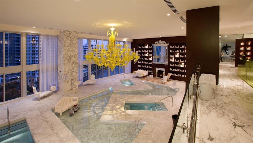 465 Brickell #Bay 419, Miami FL 33131